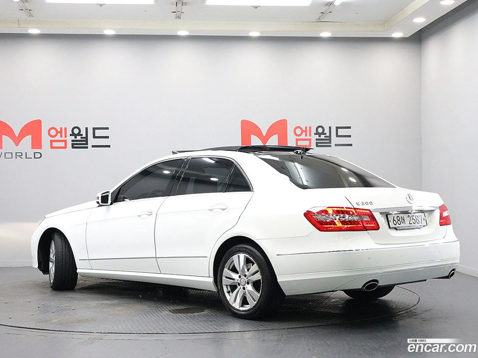 Mercedes-Benz E-Class W212 2013 — 13