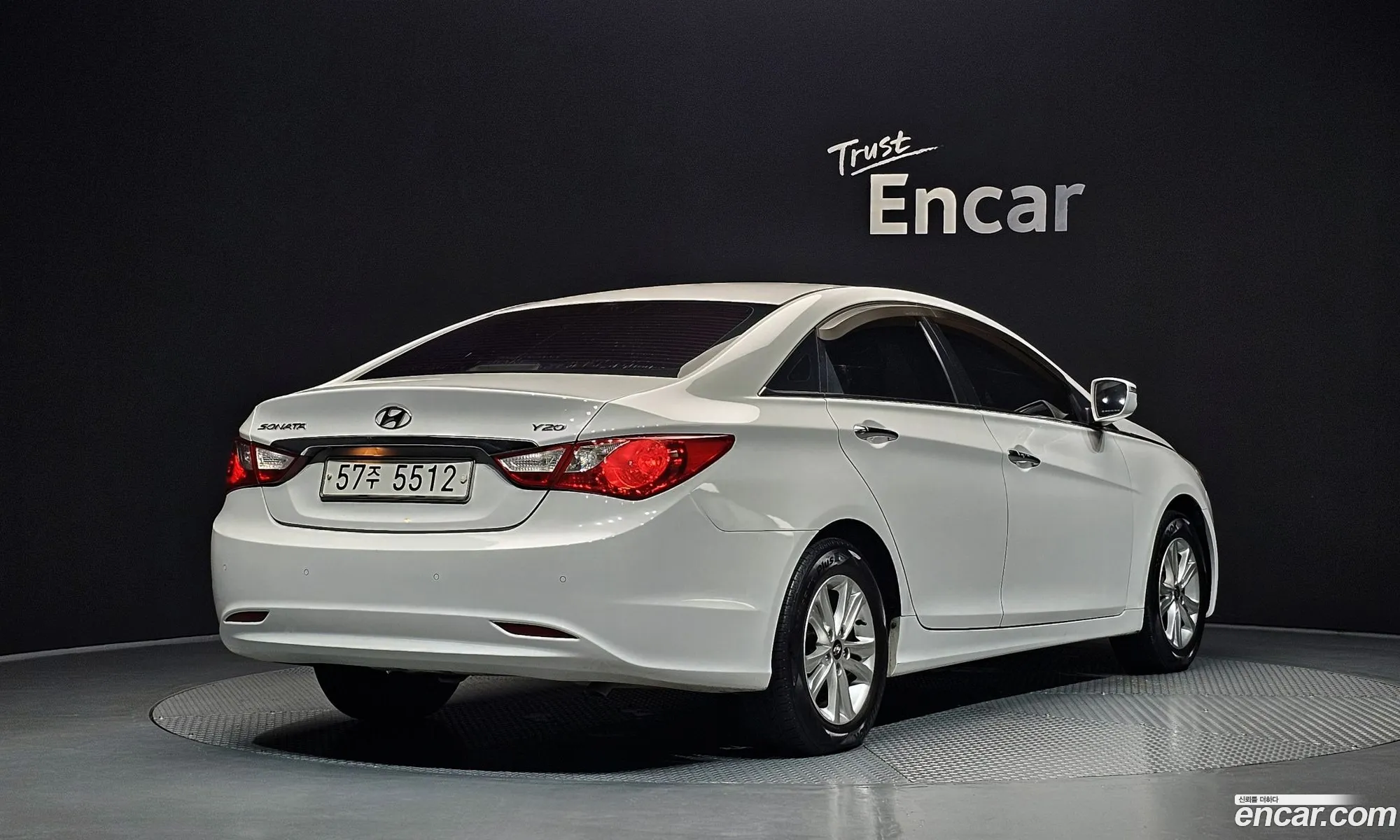 Hyundai YF Sonata 2012 KMHEC41LBCA411224 — 4
