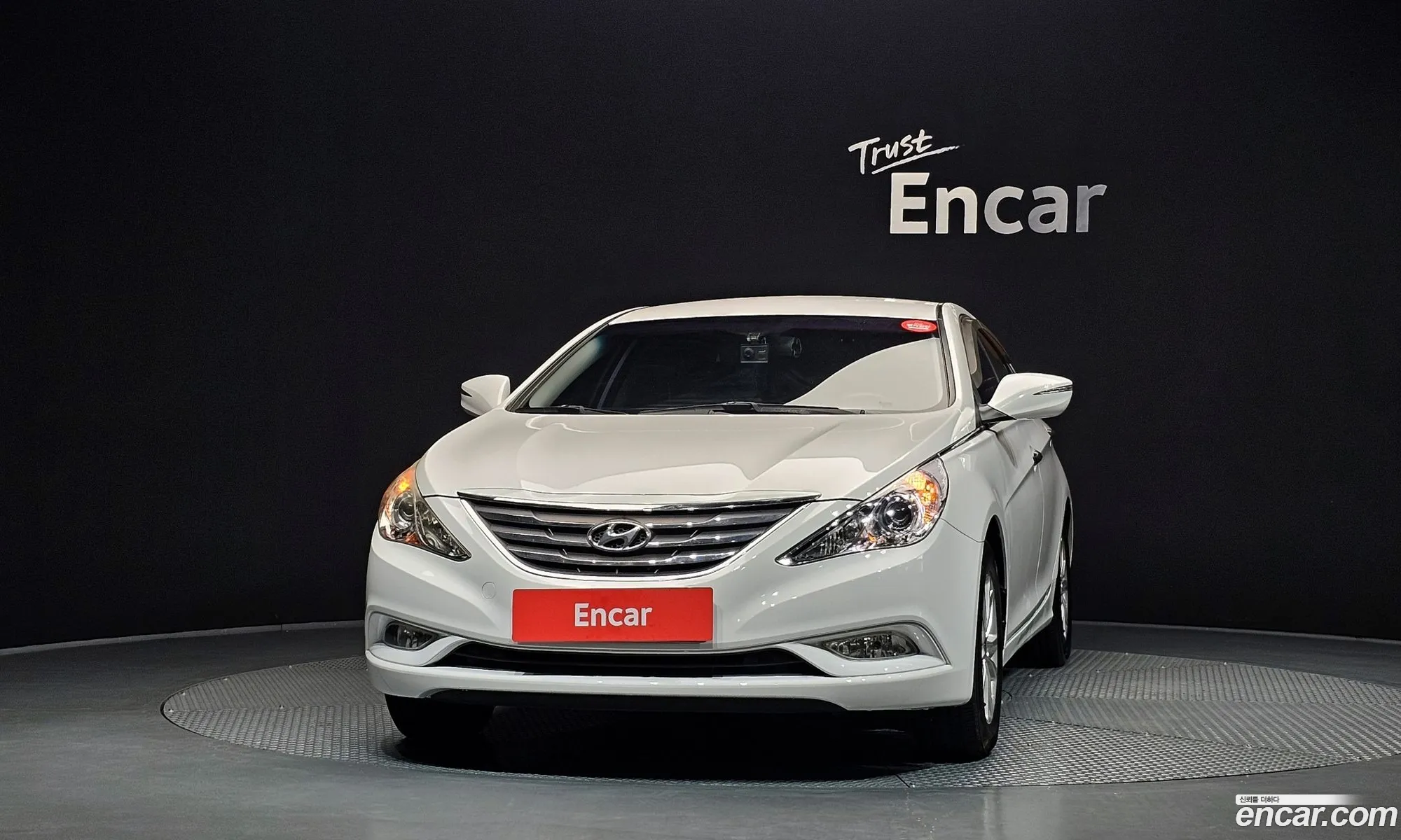 Hyundai YF Sonata 2012 KMHEC41LBCA411224 — 18