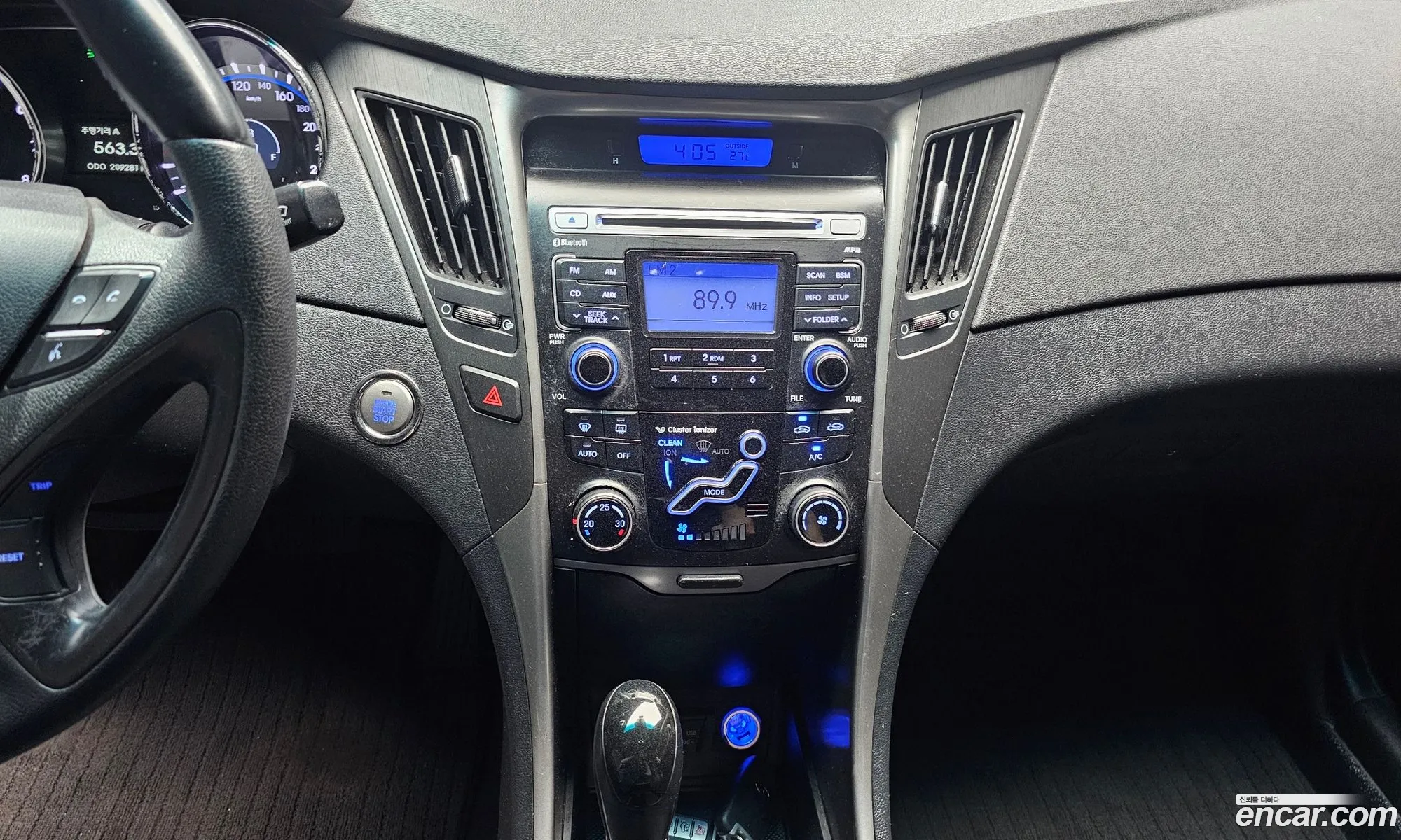 Hyundai YF Sonata 2012 KMHEC41LBCA411224 — 19