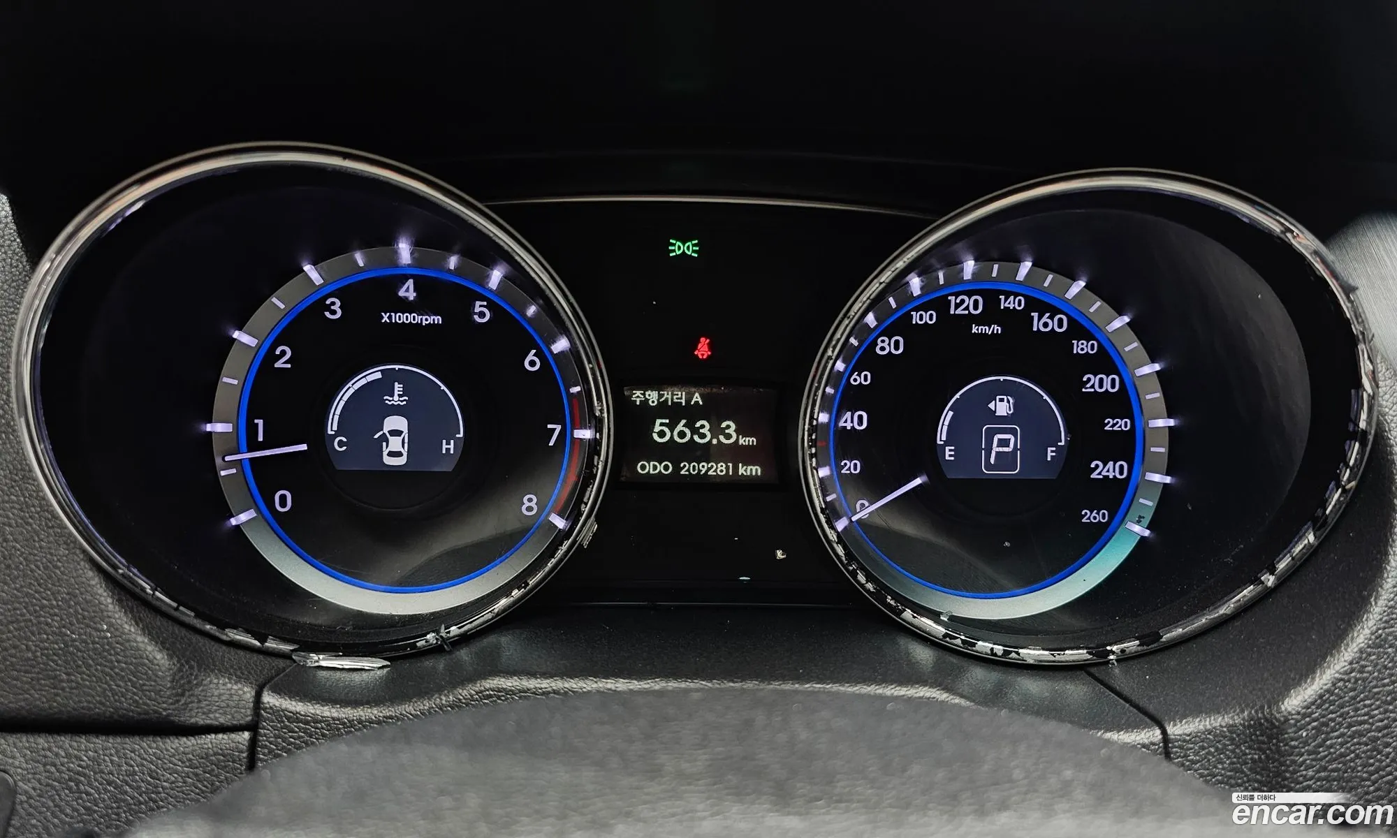 Hyundai YF Sonata 2012 KMHEC41LBCA411224 — 6