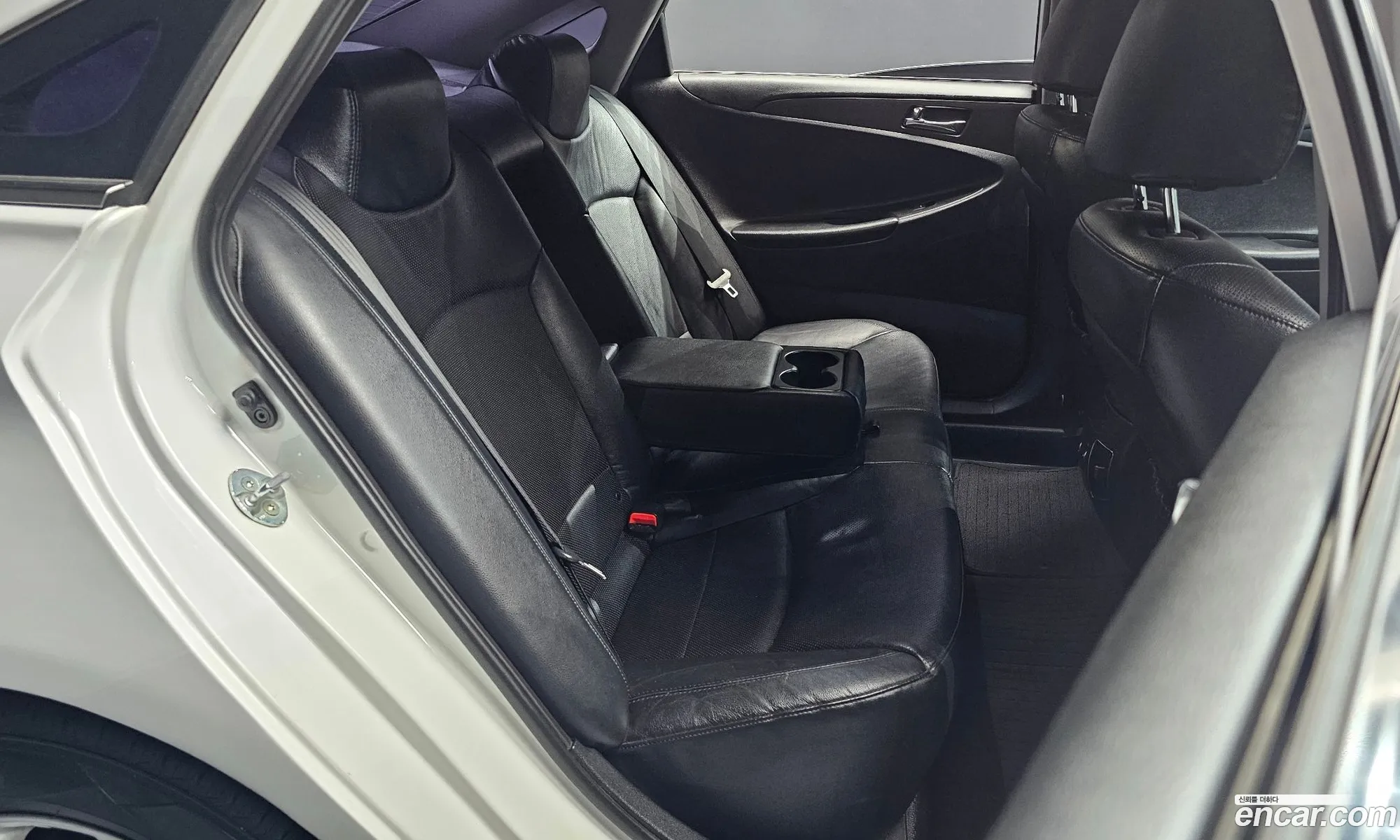 Hyundai YF Sonata