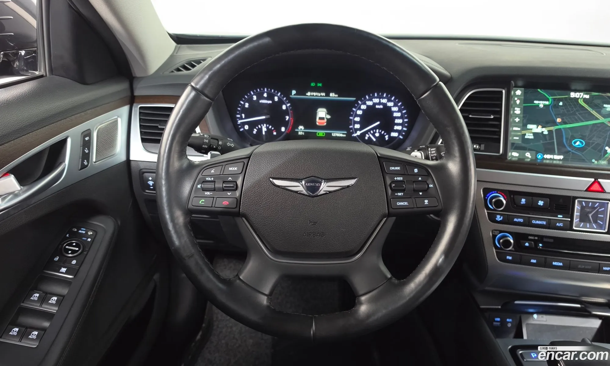 Genesis G80 2018 KMHGN41DDJU294288 — 2