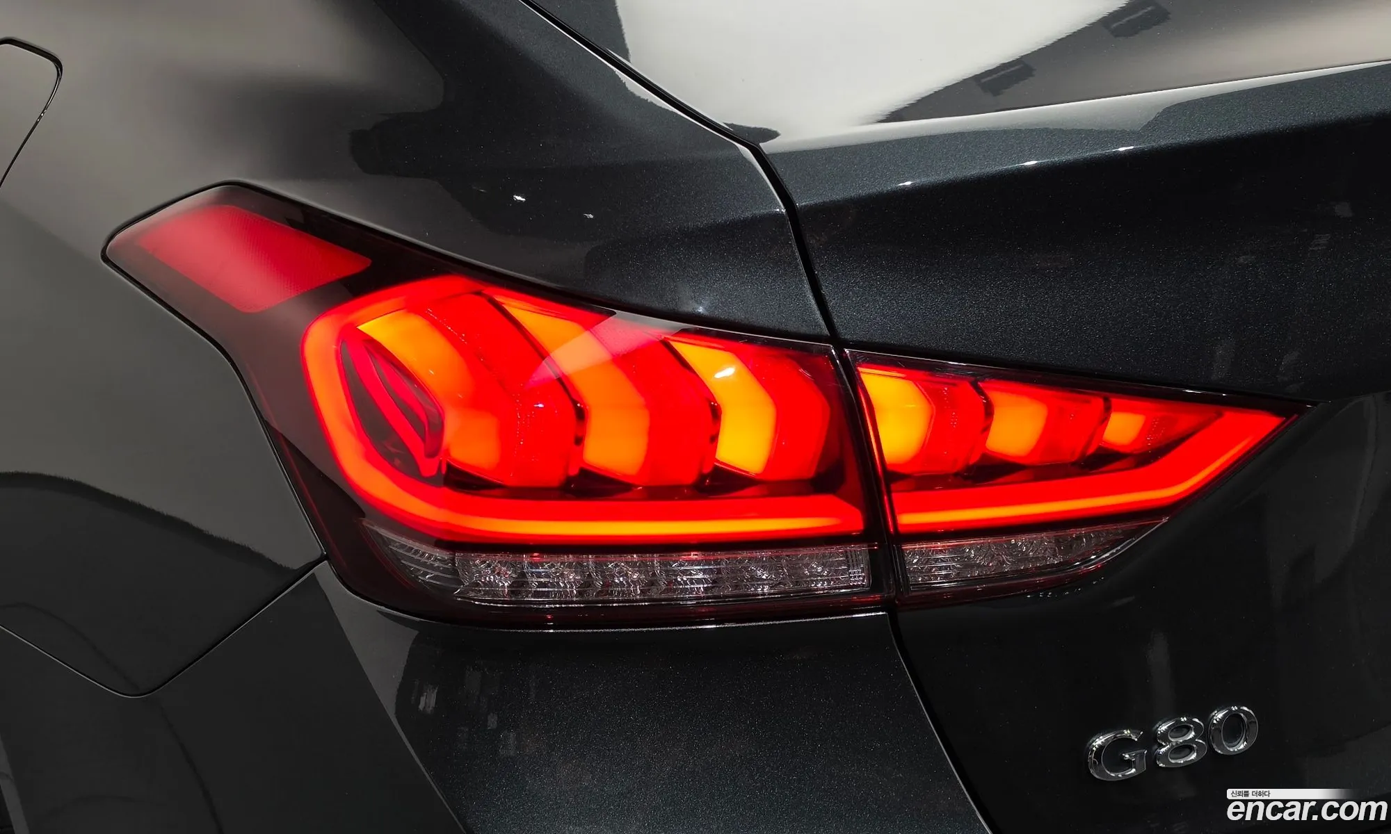 Genesis G80 2018 KMHGN41DDJU294288 — 15