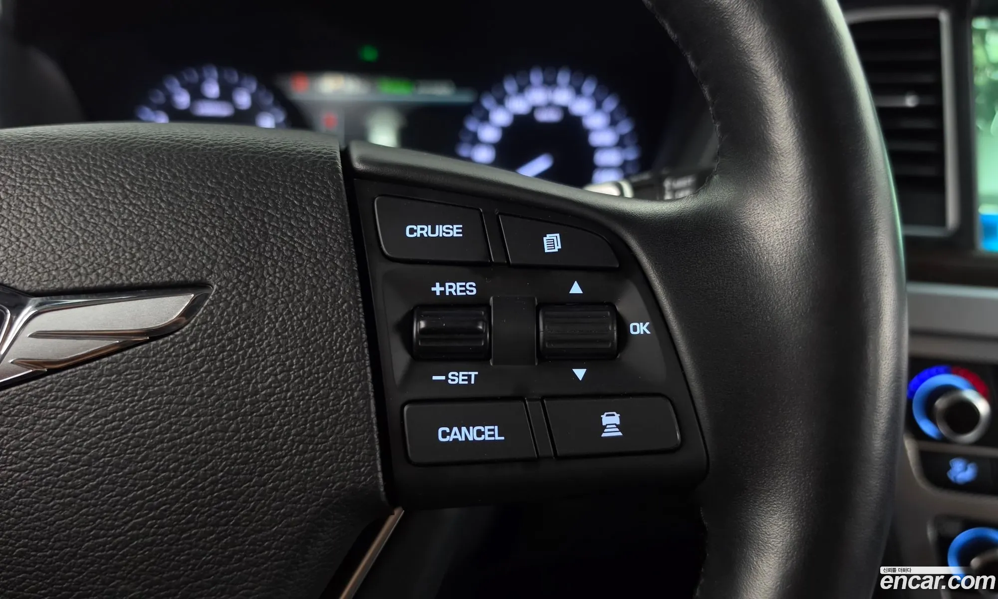 Genesis G80 2018 KMHGN41DDJU294288 — 18