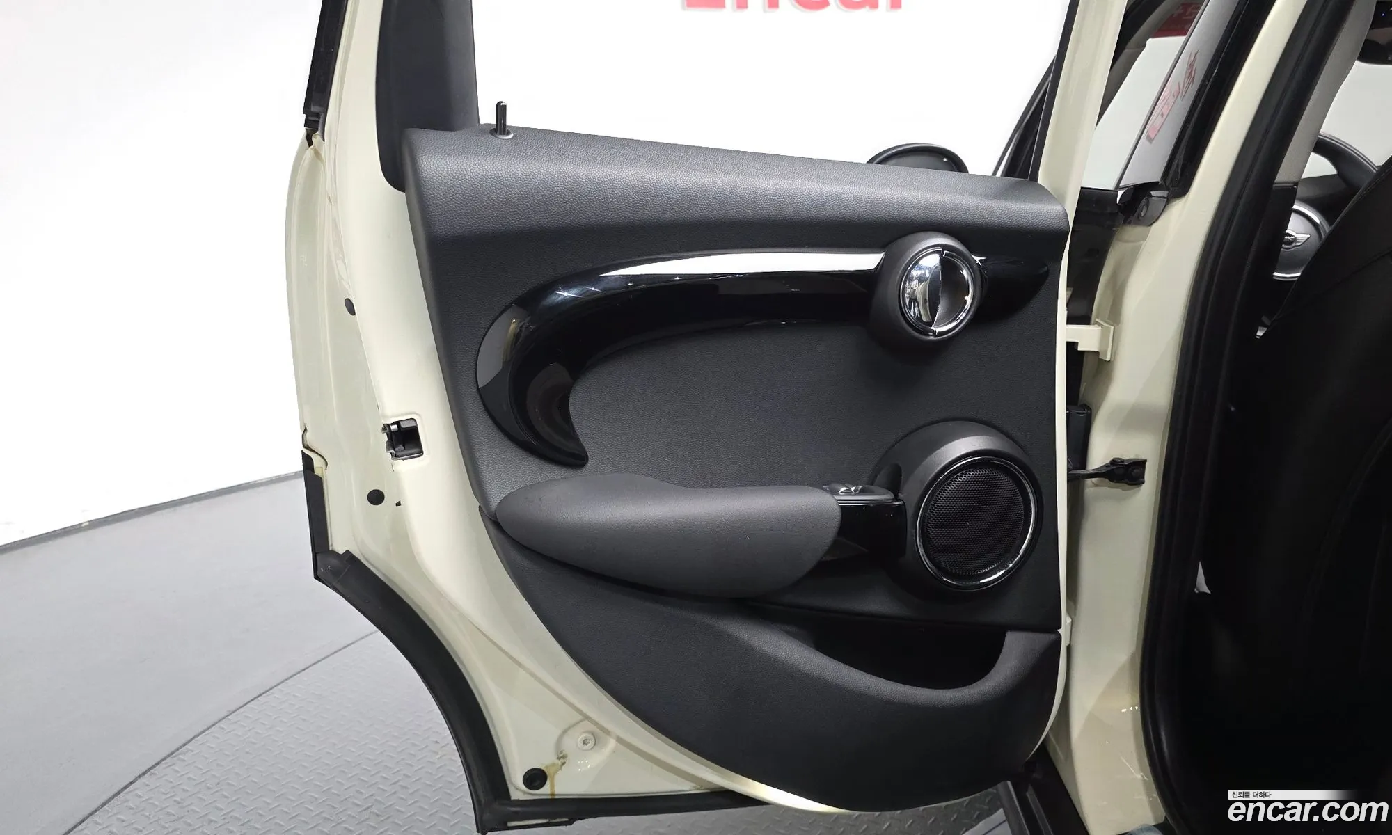 Mini Cooper 2015 WMWXS5105F2B04954 — 28