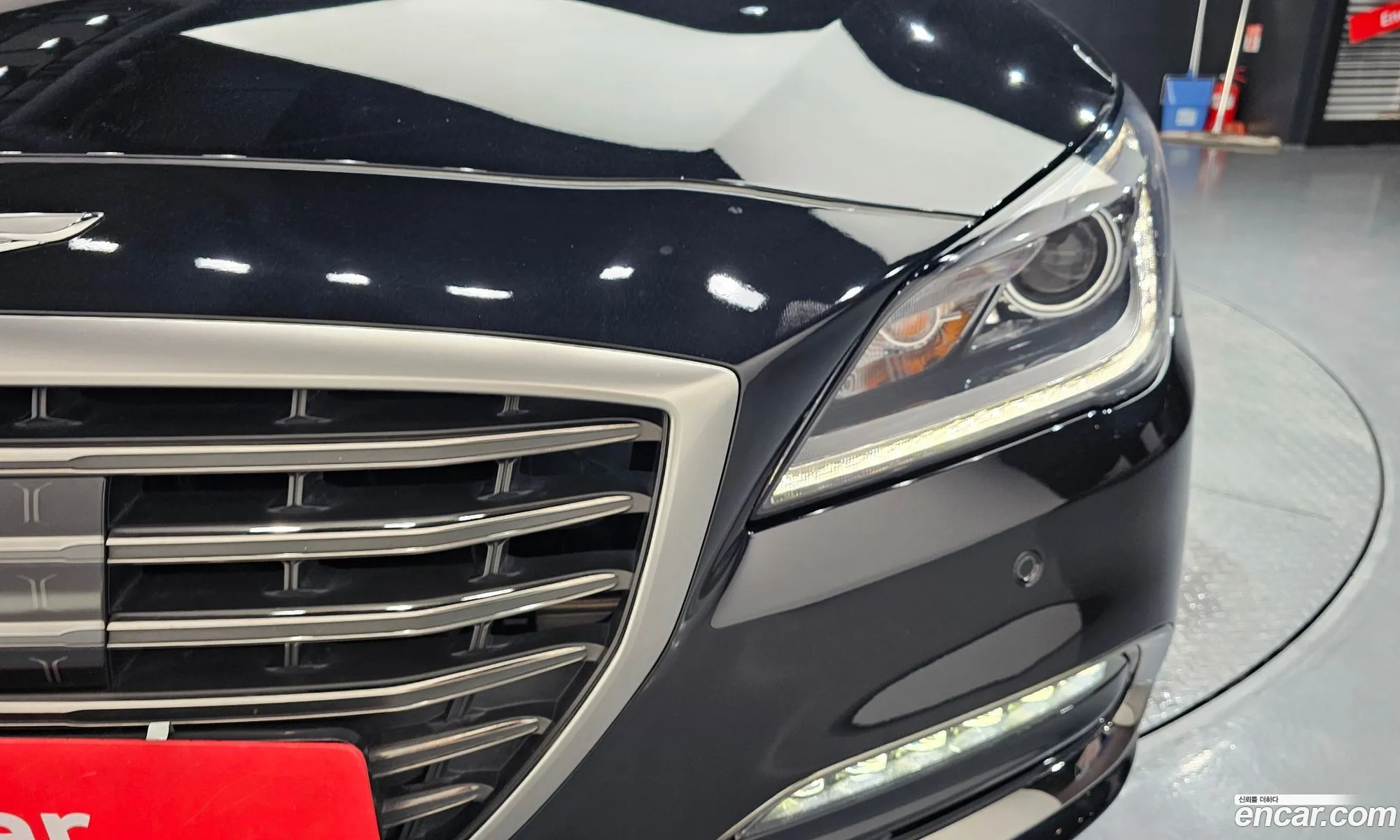 Genesis G80 2019 KMHGL41DBLU340305 — 4