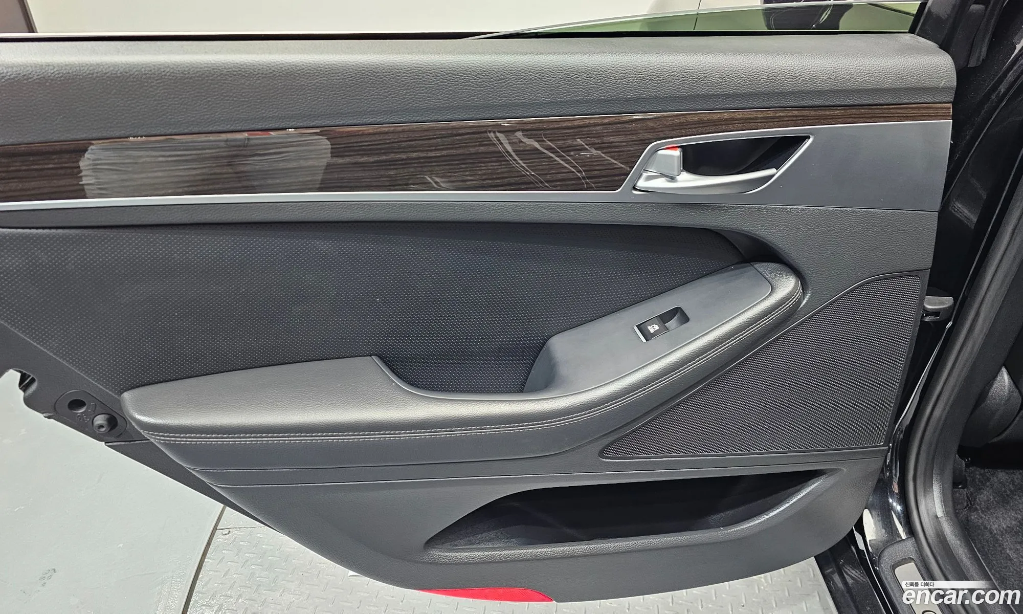 Genesis G80 2019 KMHGL41DBLU340305 — 20