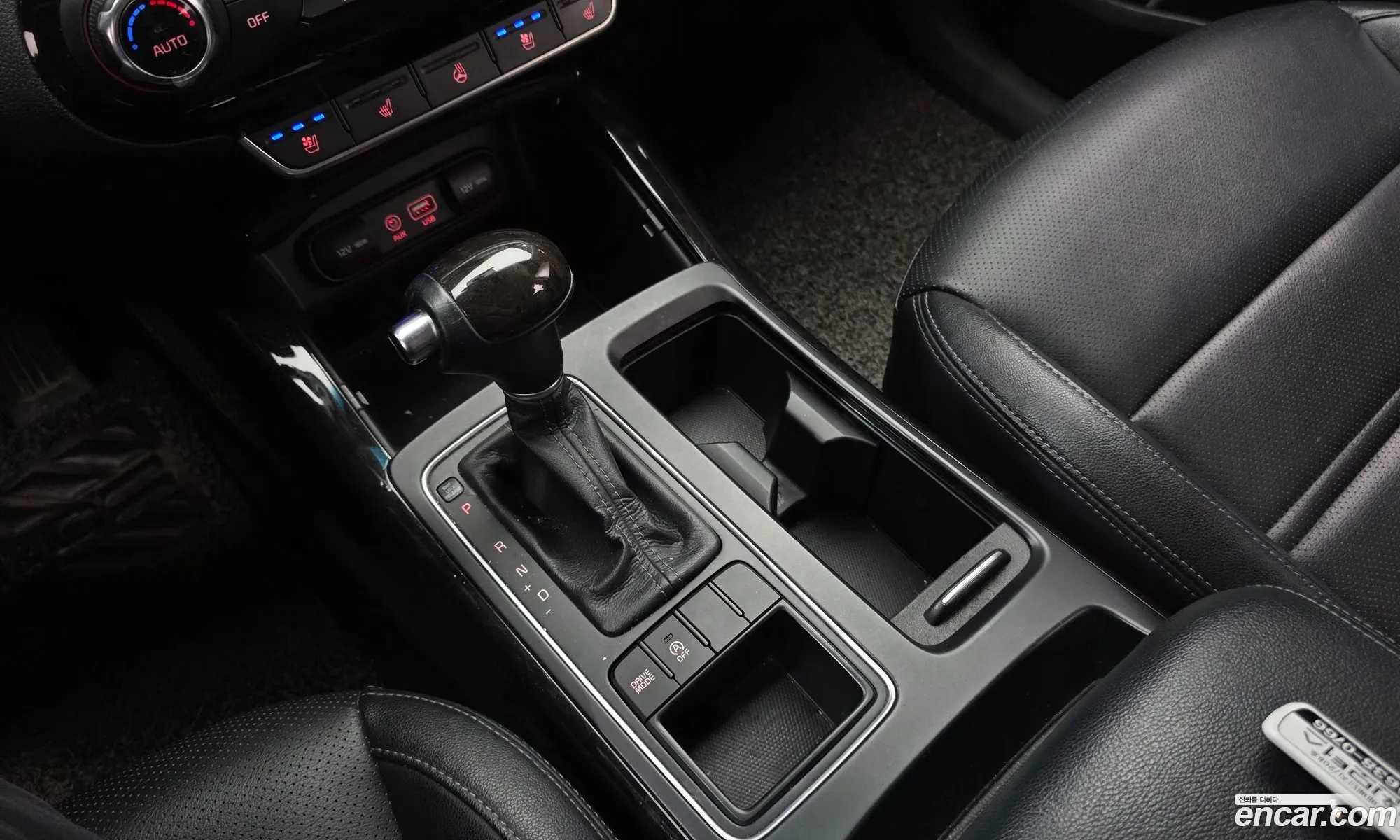 Kia Sorento 2015 KNAPS81ABFA121212 — 4