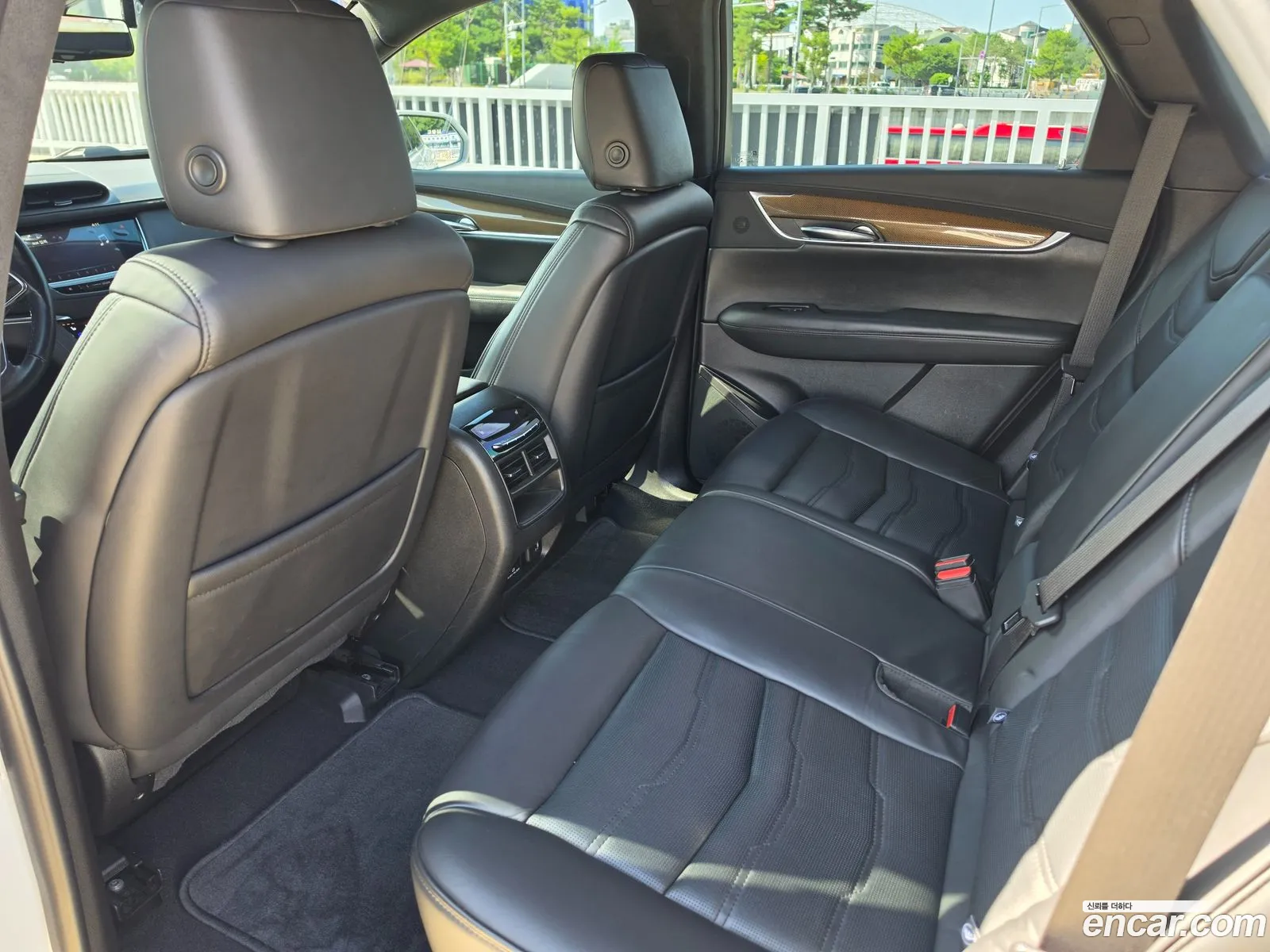Cadillac XT5 2019 — 17