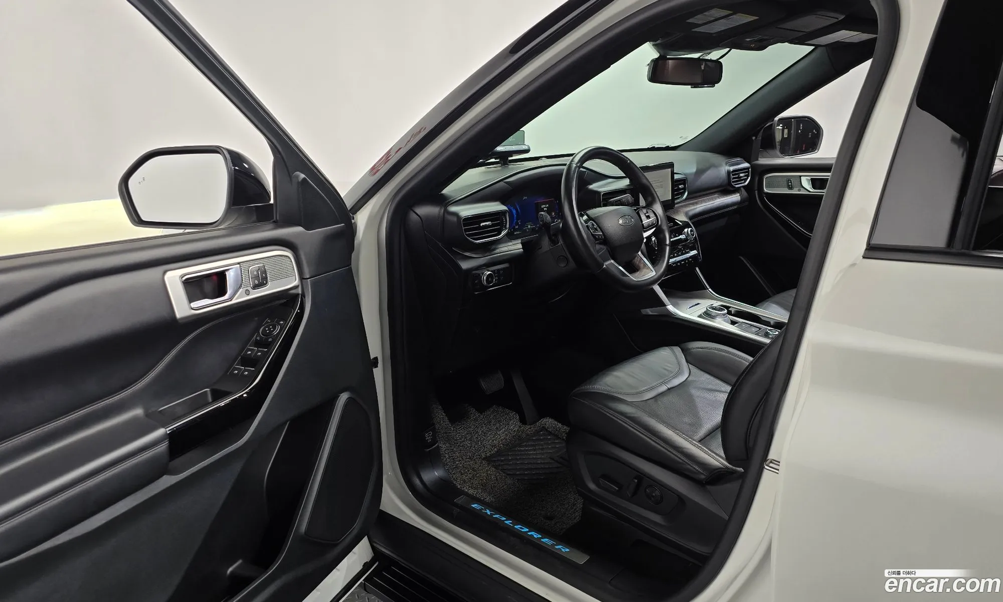 Ford Explorer 6th Gen 2022 1FM5K8HC5NGC25974 — 17