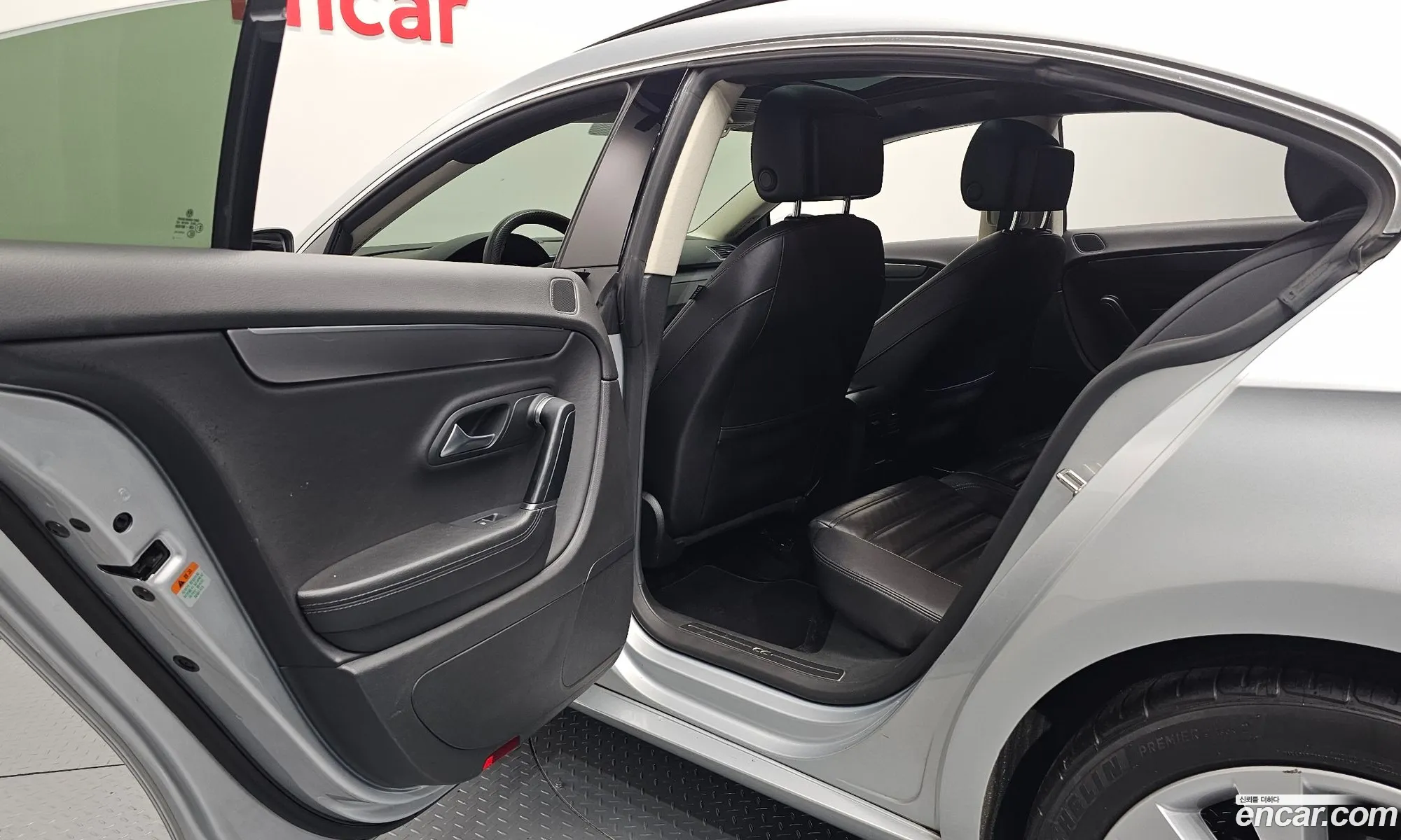 Volkswagen CC 2014 WVWZZZ3CZFE800944 — 3