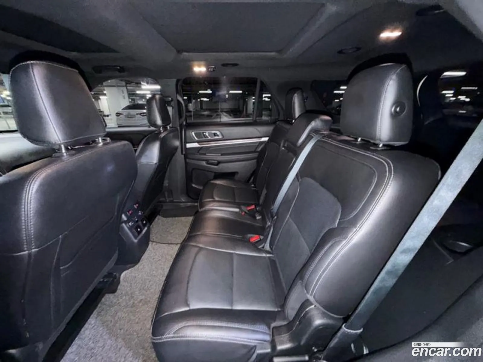 Ford Explorer 2019 — 19