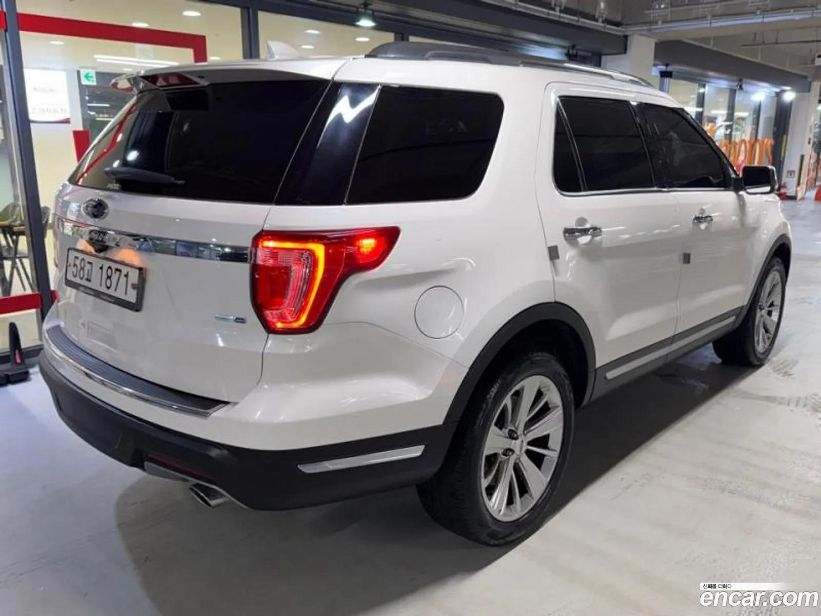Ford Explorer 2019 — 10