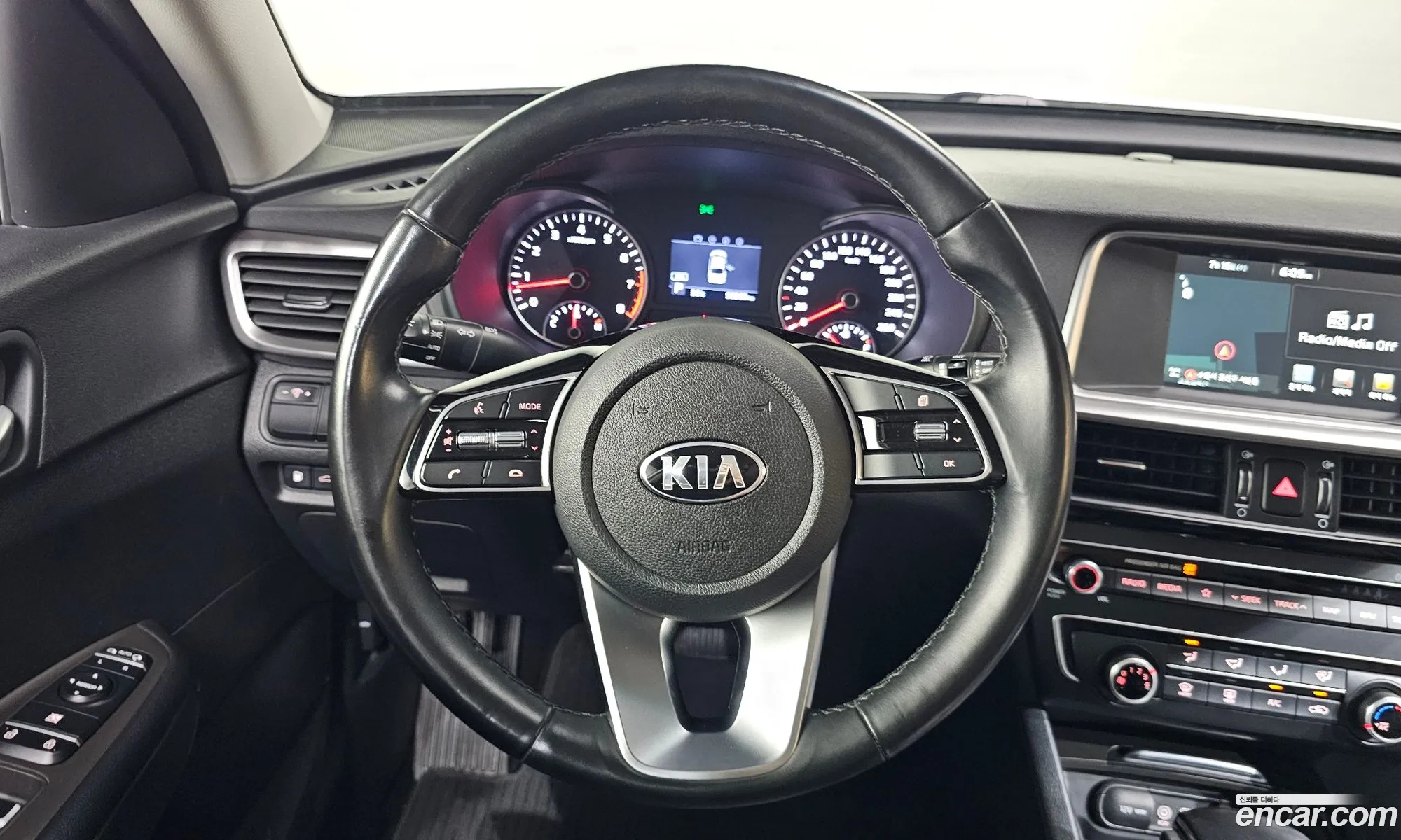 Kia K5 2018 KNAGS416BKA267124 — 8