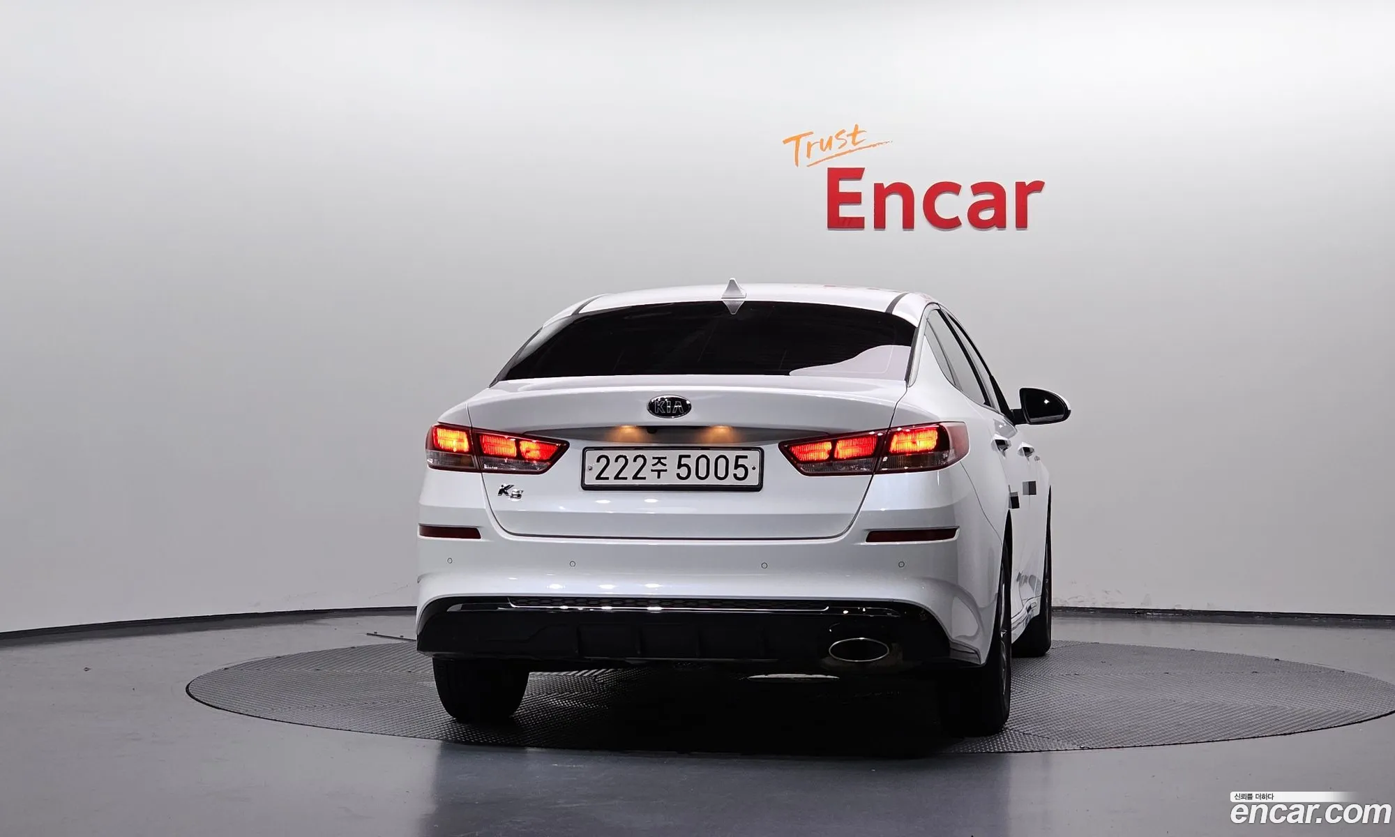 Kia K5 2018 KNAGS416BKA267124 — 5