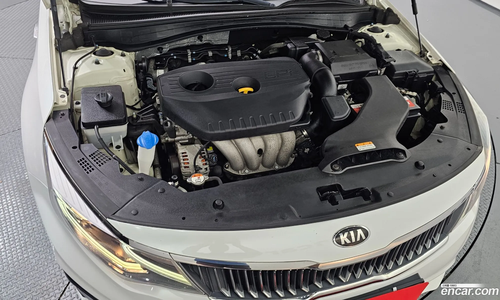 Kia K5 2018 KNAGS416BKA267124 — 3