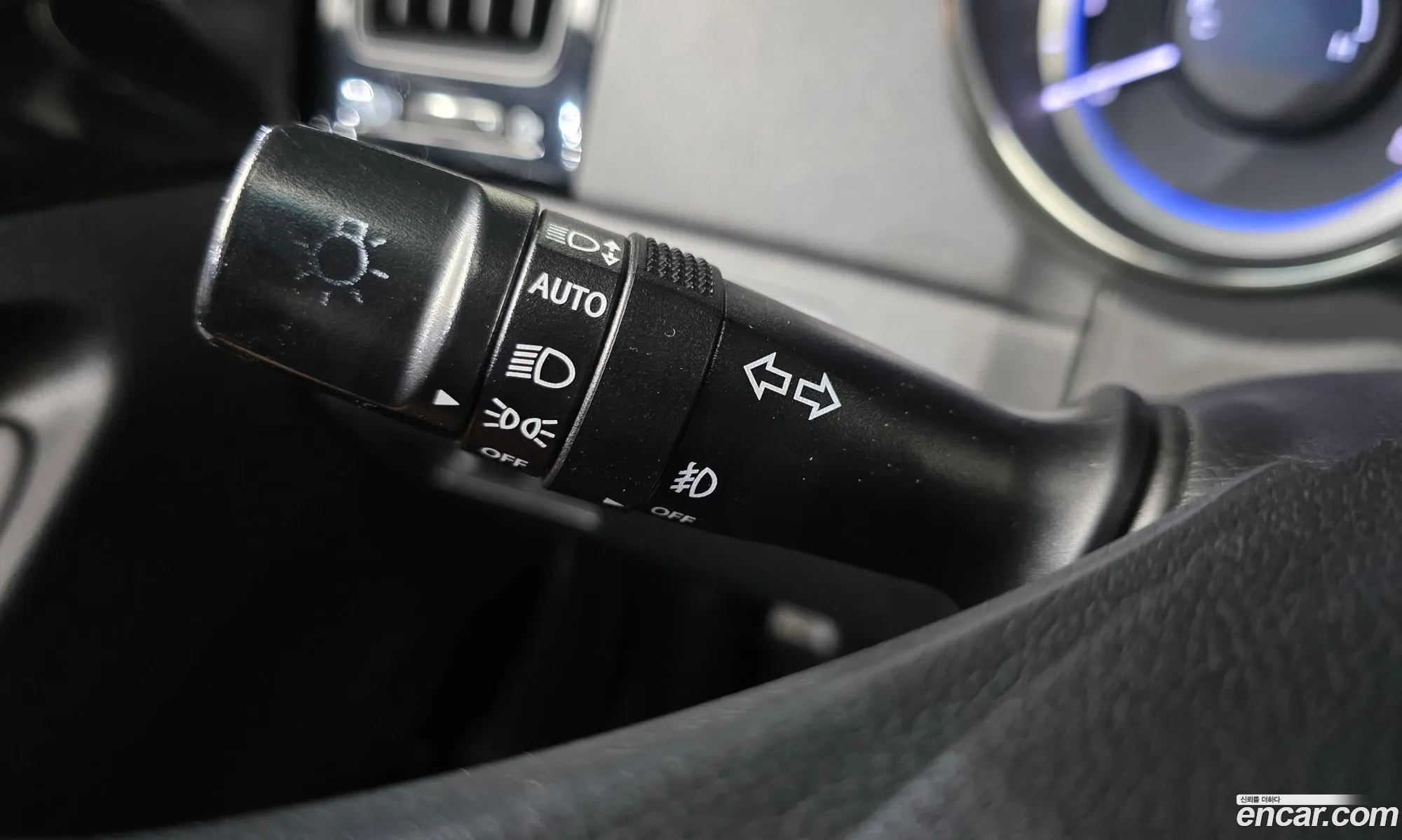 Hyundai YF Sonata 2010 KMHEC41MBAA075749 — 4