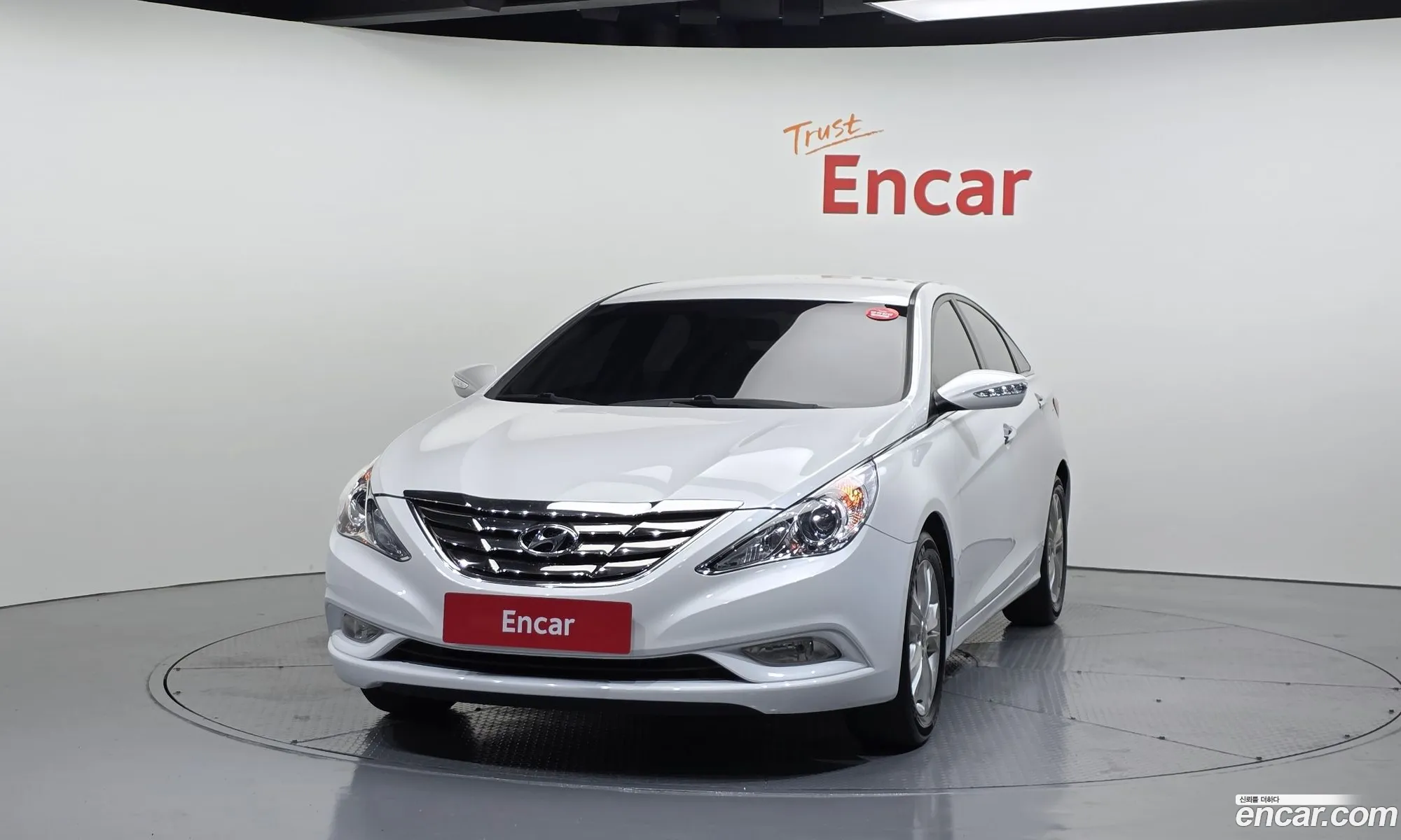 Hyundai YF Sonata 2010 KMHEC41MBAA075749 — 10