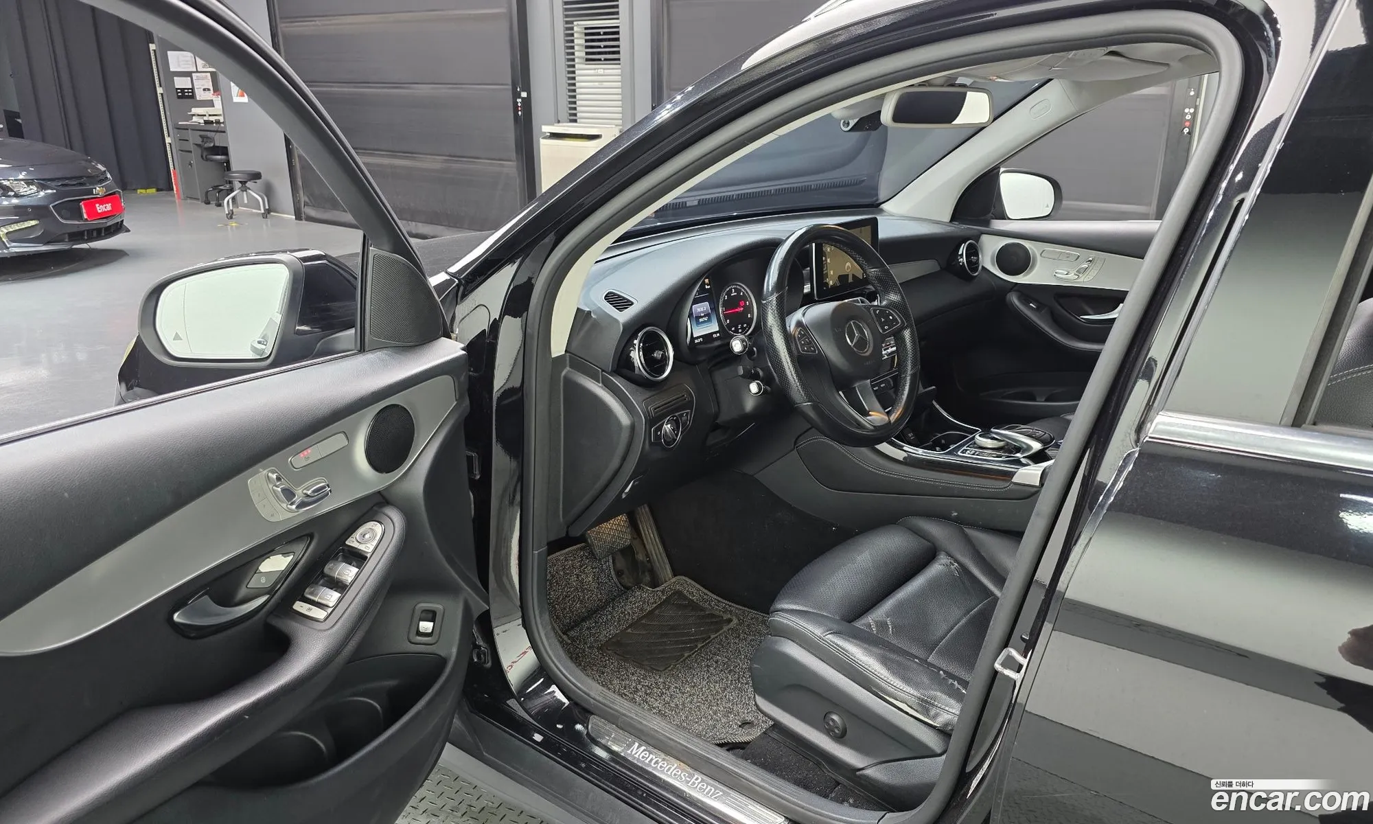 Mercedes-Benz GLC-Class X253 2016 WDC0G0FB4HF125607 — 9