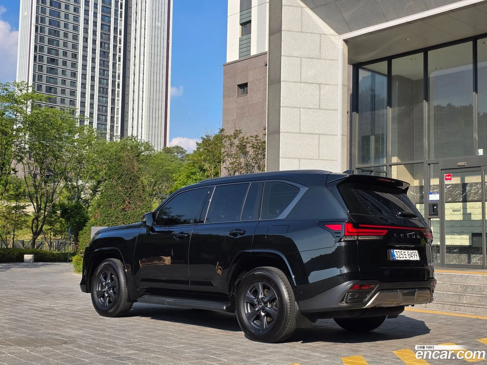 Lexus LX 2025 — 19