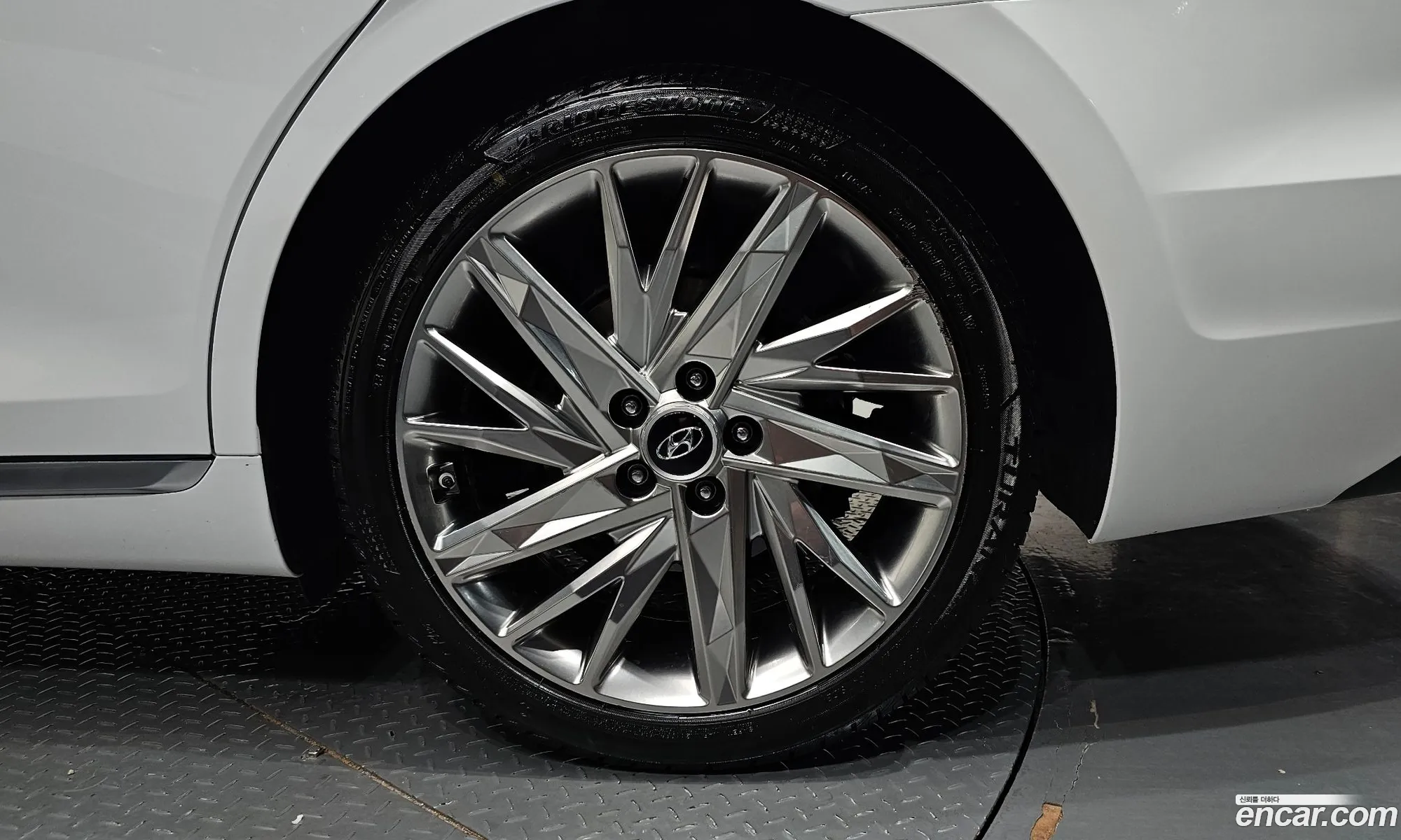 Hyundai Grandeur IG 2021 — 29