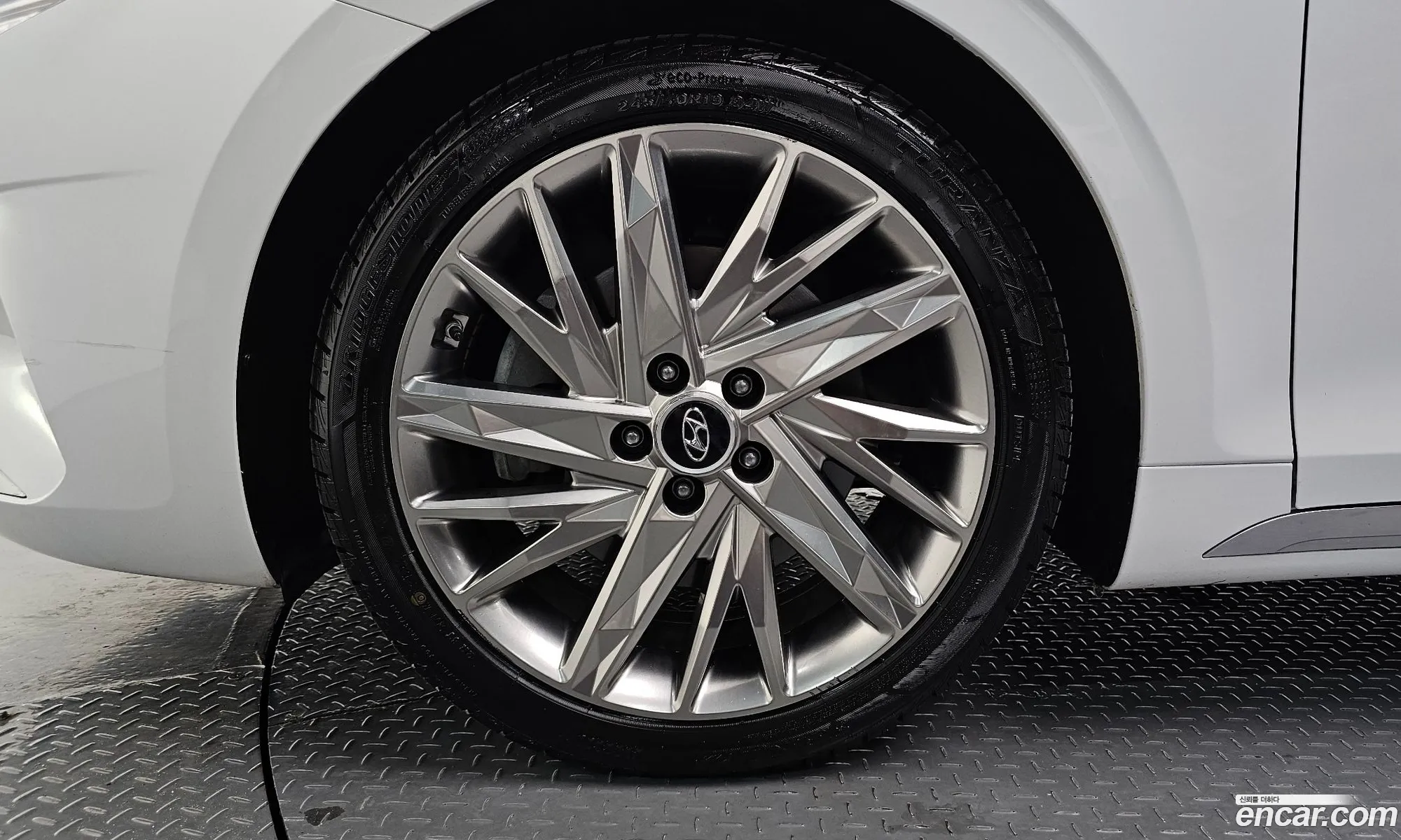Hyundai Grandeur IG 2021 — 34