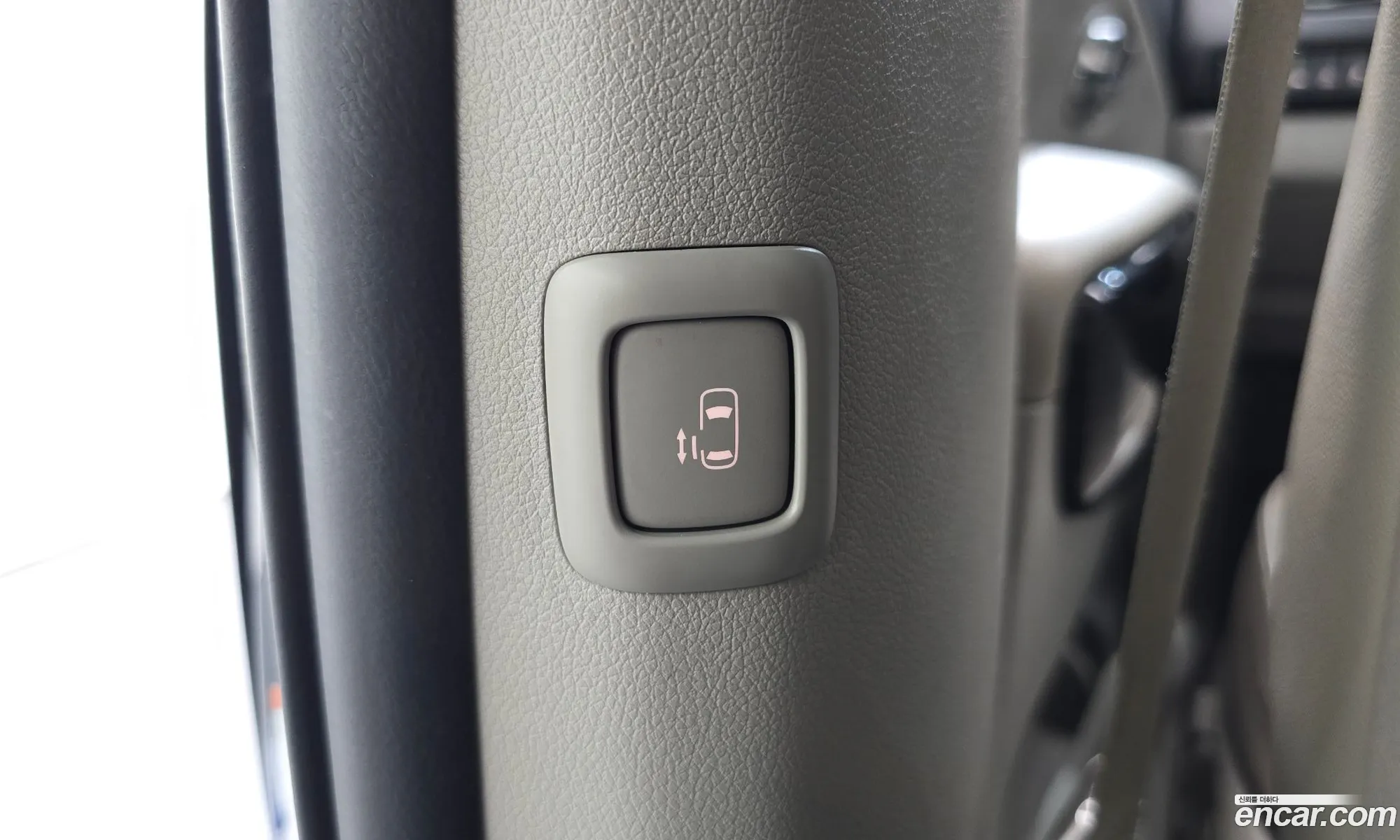 Kia Carnival 2018 KNAME81ABKS511749 — 6