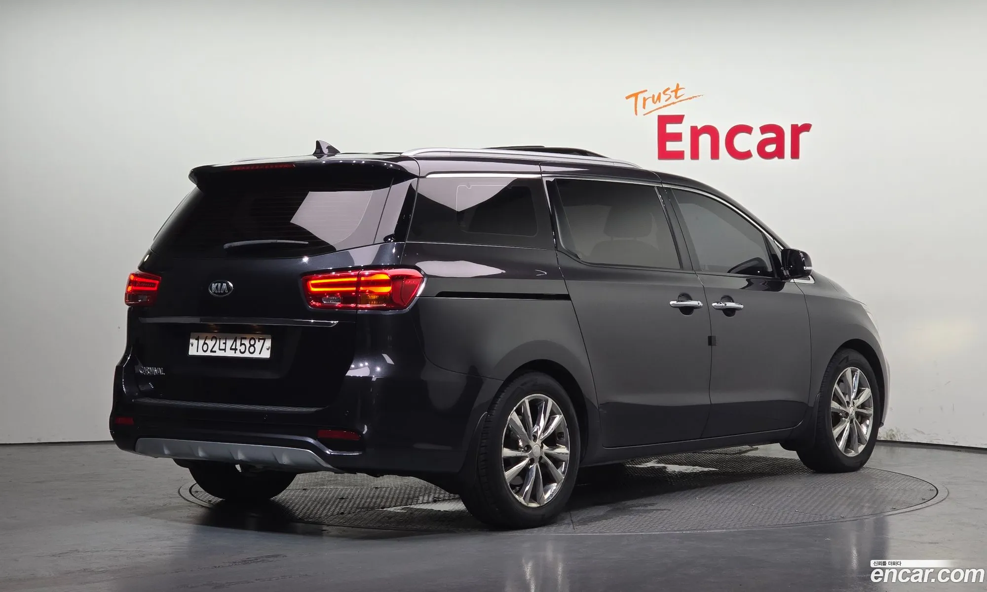 Kia Carnival 2018 KNAME81ABKS511749 — 28