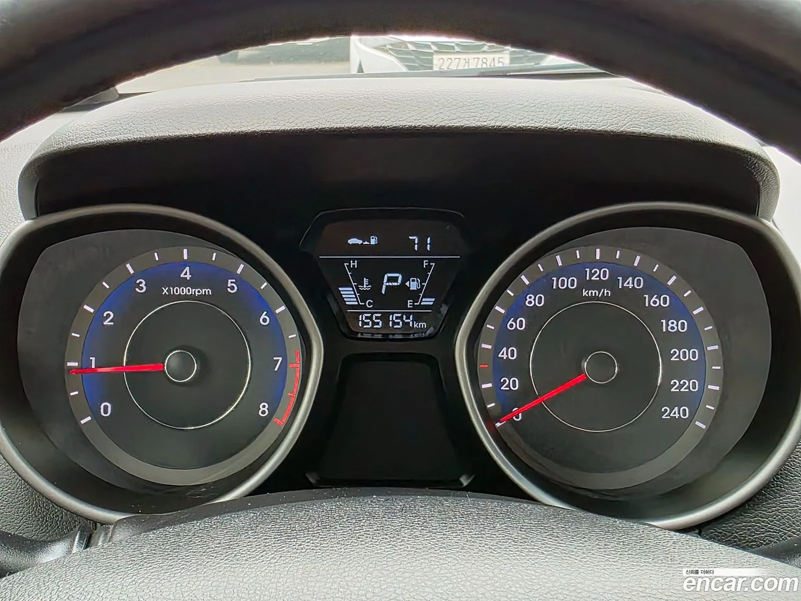 Hyundai Elantra 2015 — 10