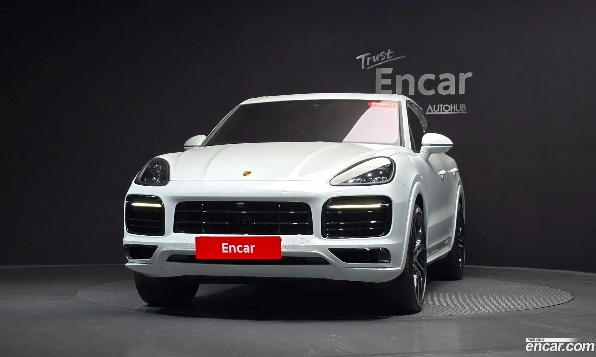 Porsche Cayenne 2023 — 28