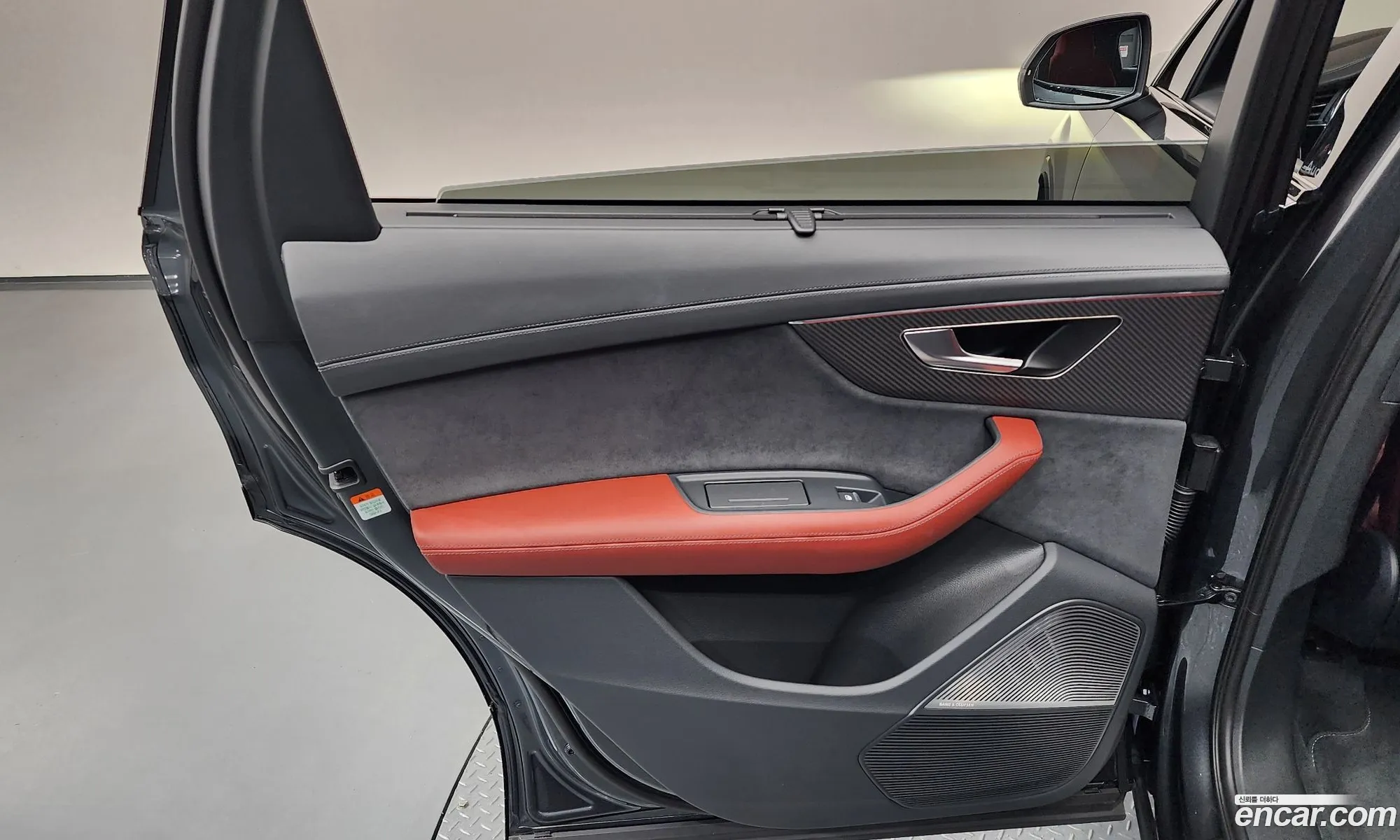 Audi SQ7 2025 — 3