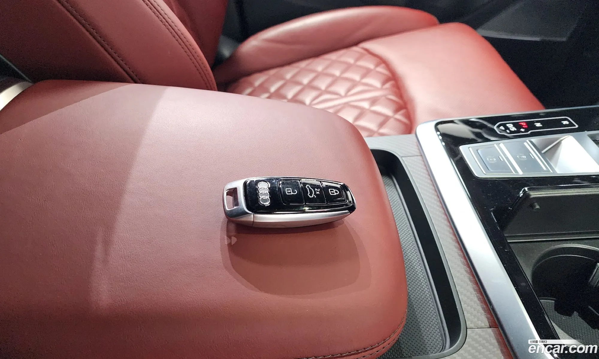 Audi SQ7 2025 — 27