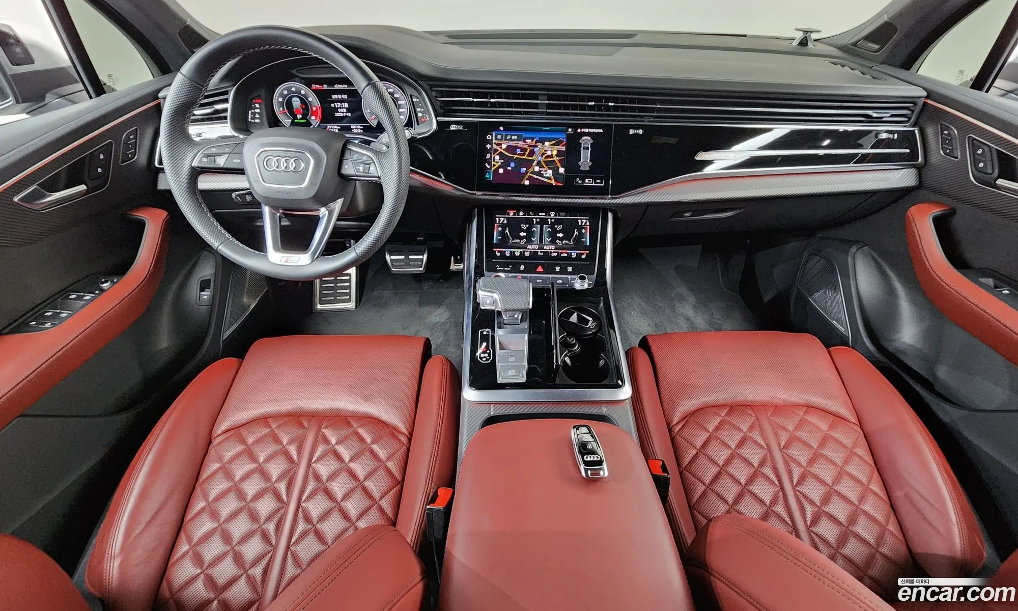 Audi SQ7 2025 — 16