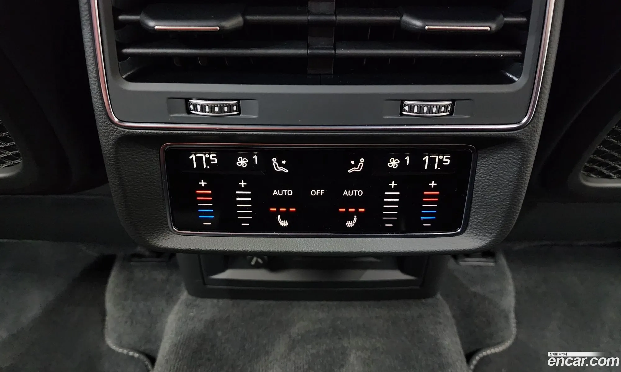 Audi SQ7 2025 — 15