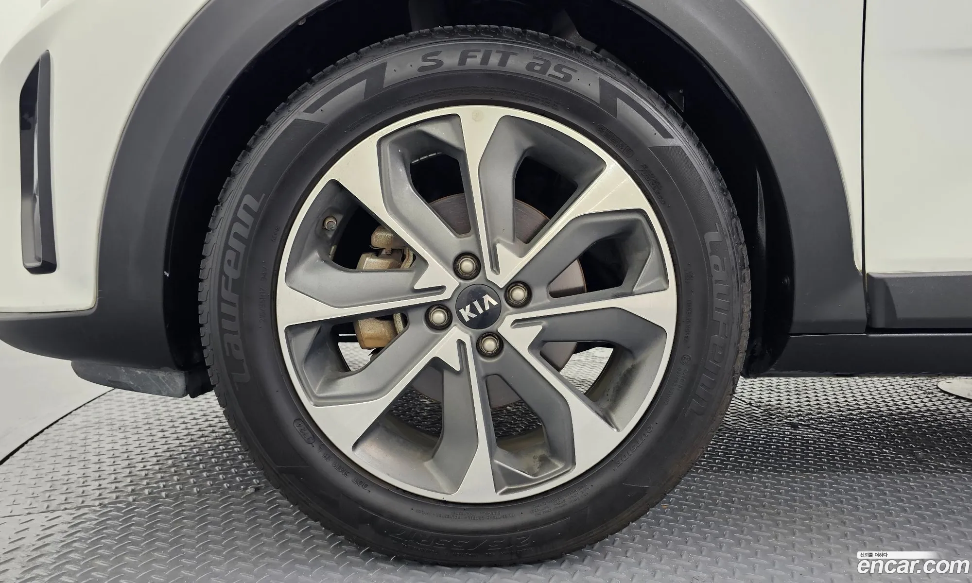 Kia Stonic 2017 KNADE815GJS086629 — 7