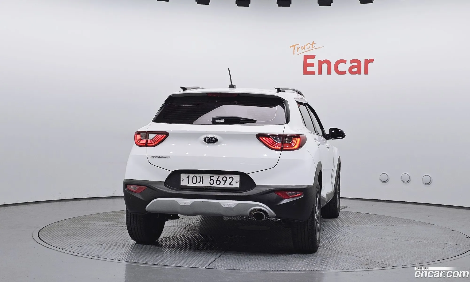 Kia Stonic 2017 KNADE815GJS086629 — 17