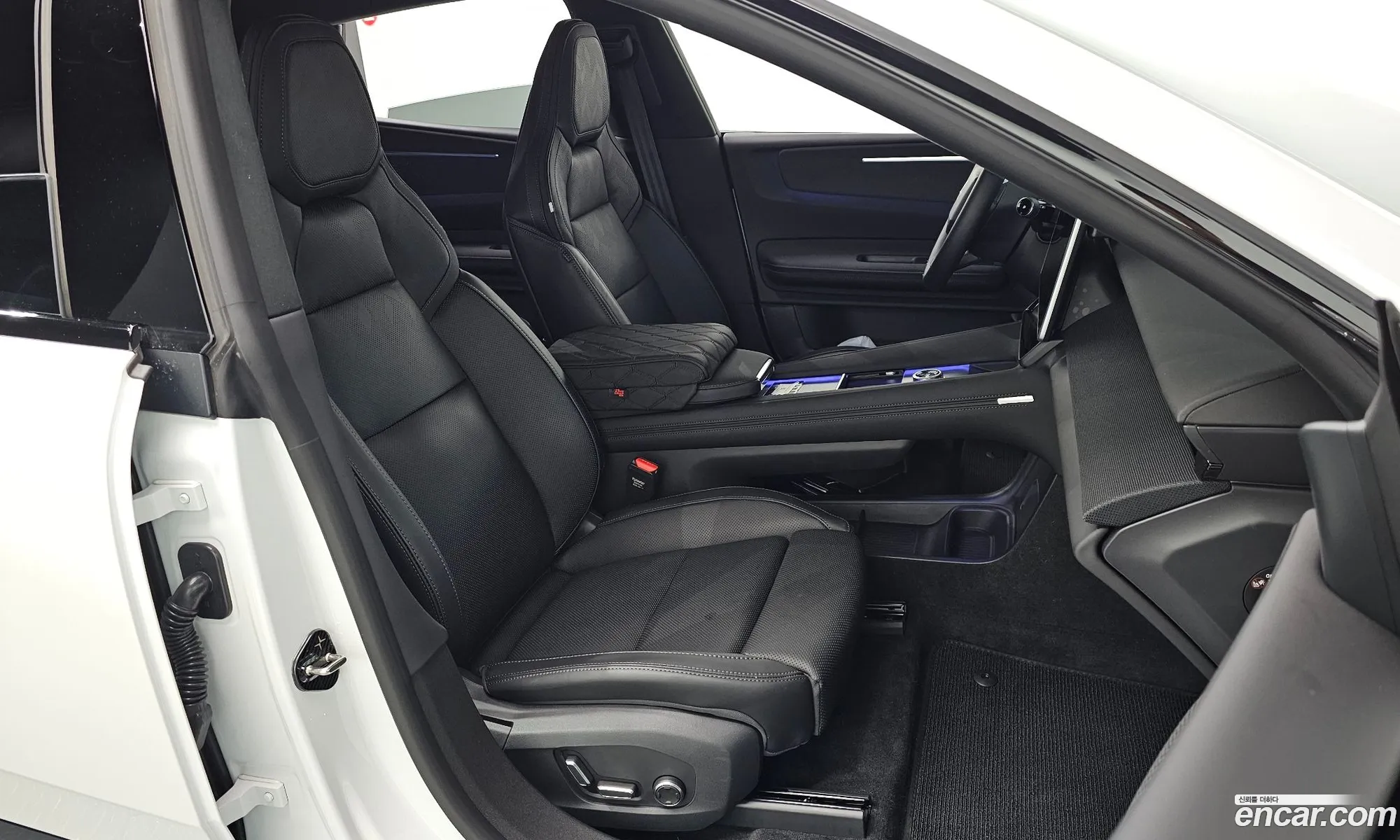 Polestar Polestar 4 2025 — 27