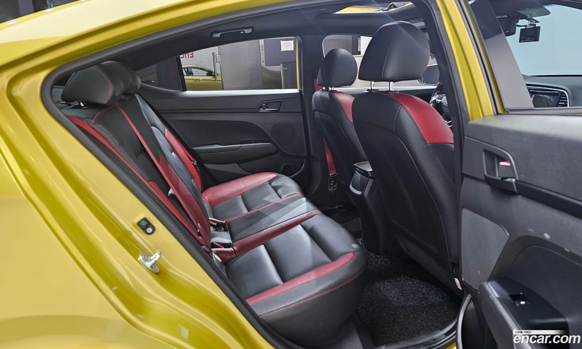Hyundai Elantra AD 2016 KMHDR41BAHU299943 — 17