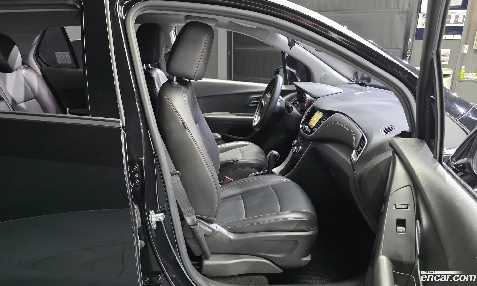 Chevrolet (GM Daewoo) Trax 2019 KLABA76BDKB829031 — 11