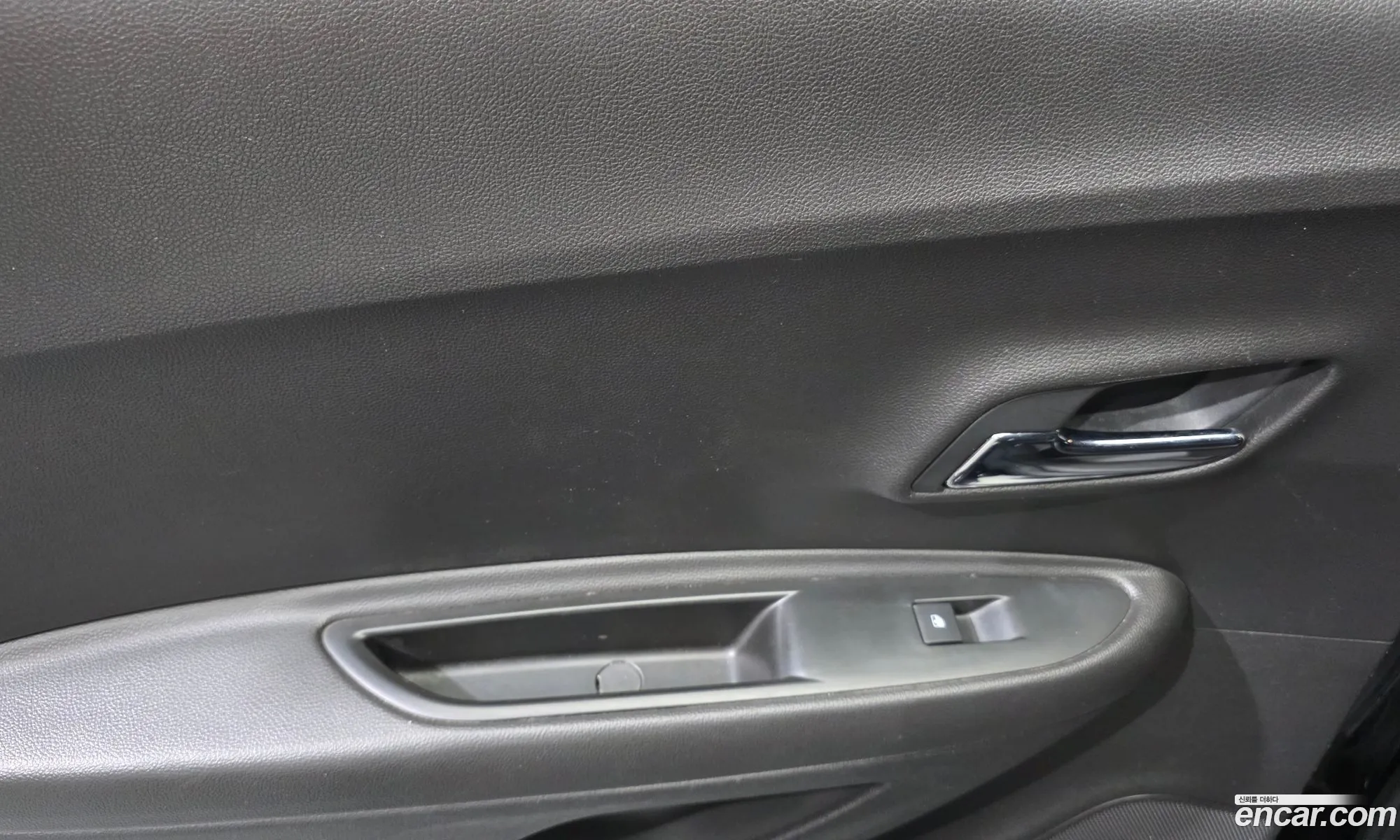 Chevrolet (GM Daewoo) Trax 2019 KLABA76BDKB829031 — 4