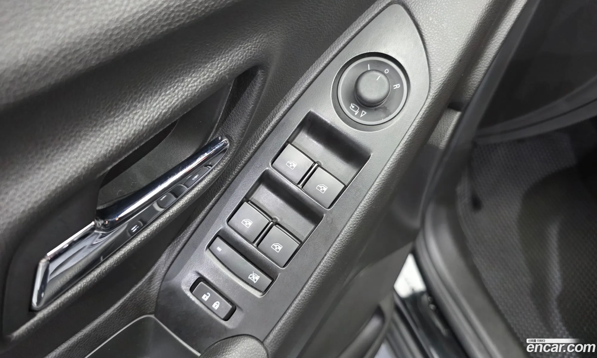 Chevrolet (GM Daewoo) Trax 2019 KLABA76BDKB829031 — 16
