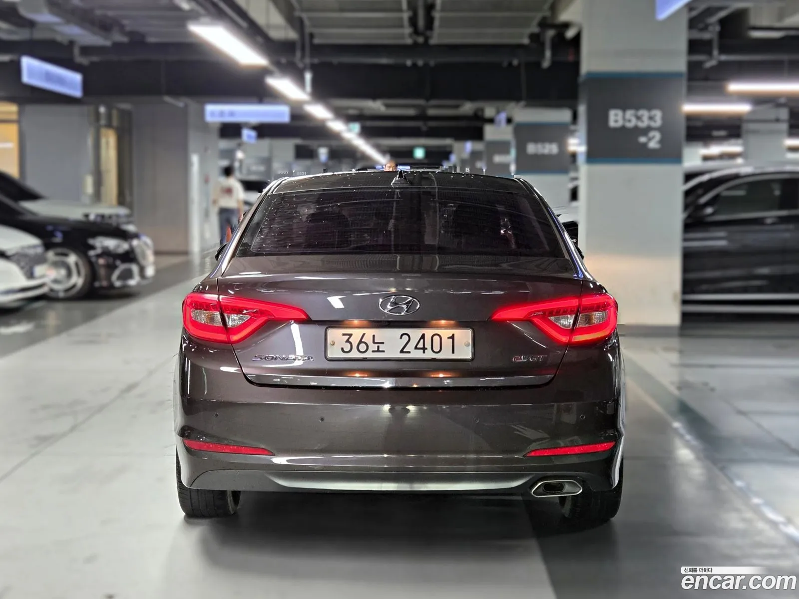 Hyundai LF Sonata 2015 — 12
