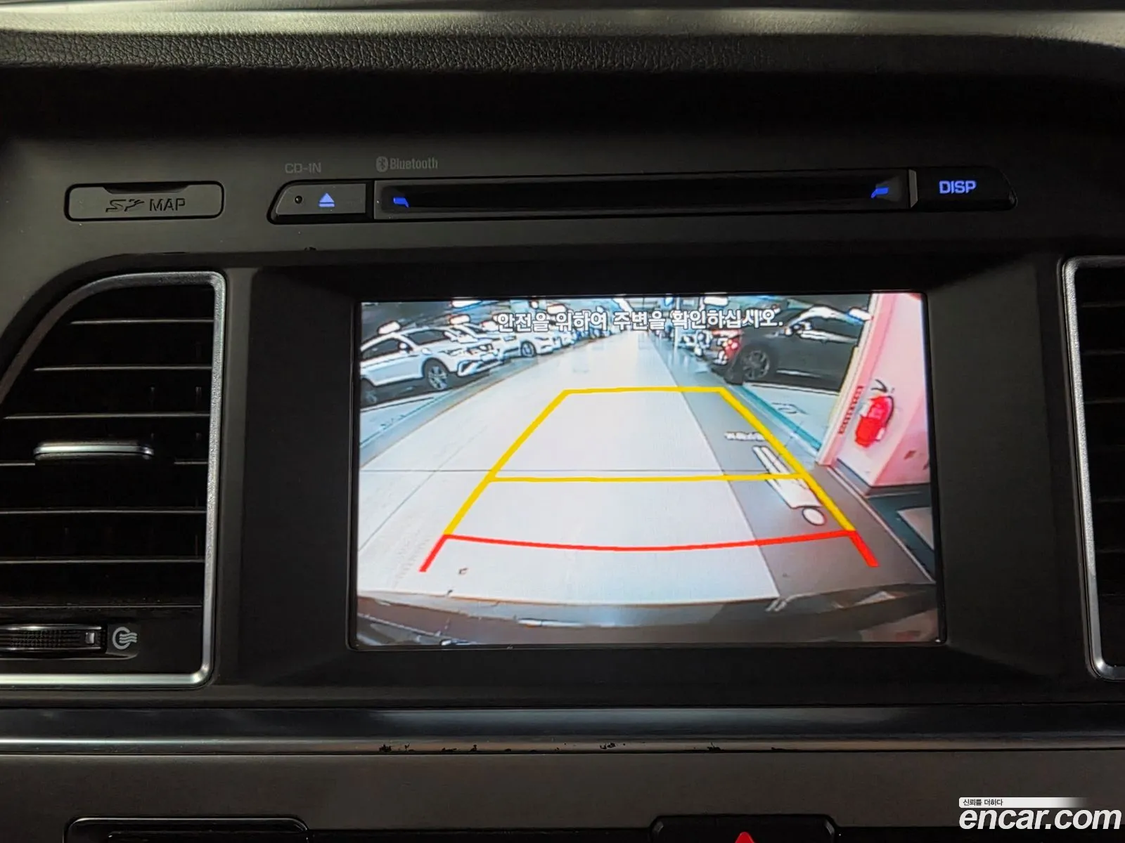 Hyundai LF Sonata 2015 — 17