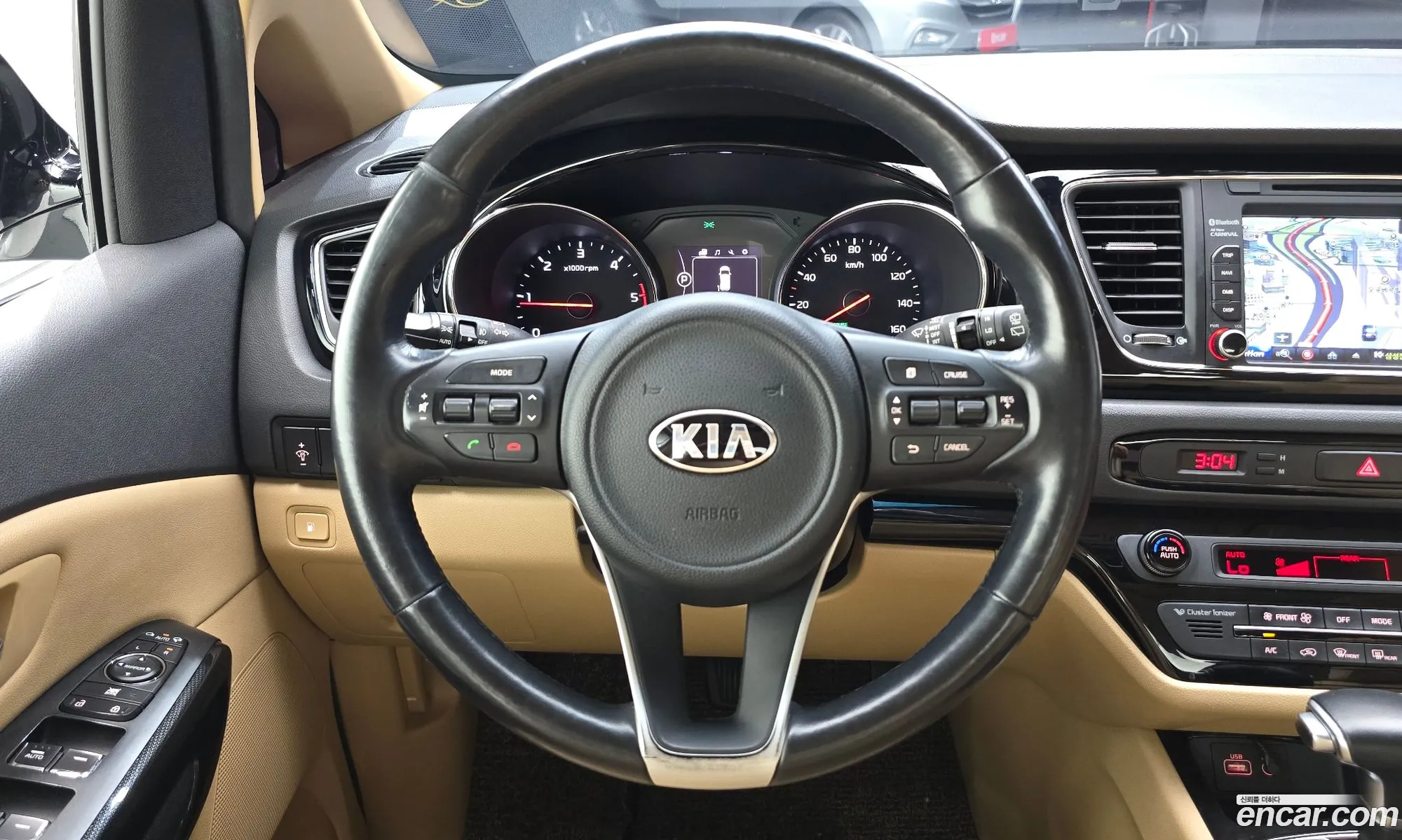 Kia Carnival 2017 KNHMF37ABHS329237 — 6