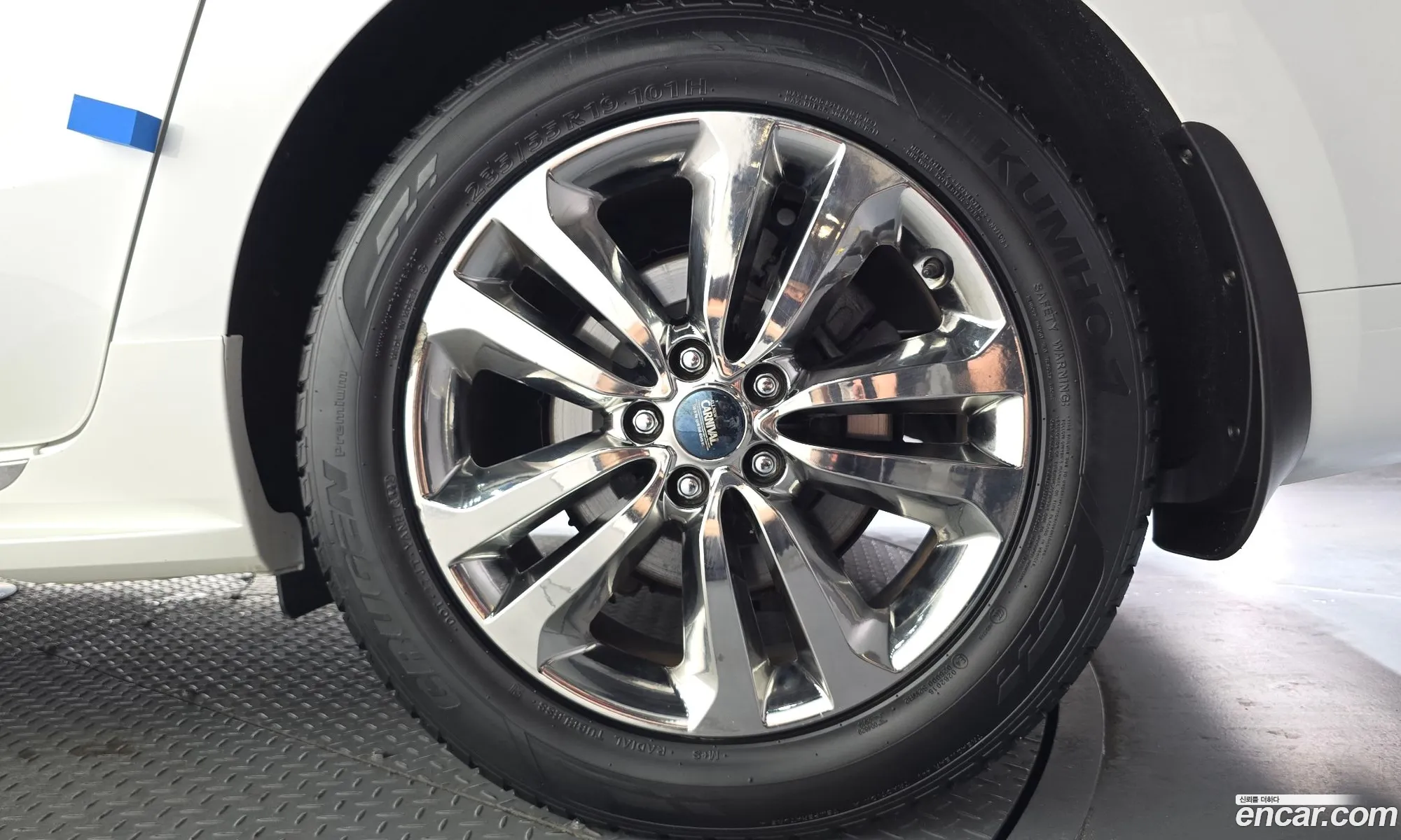 Kia Carnival 2017 KNHMF37ABHS329237 — 24