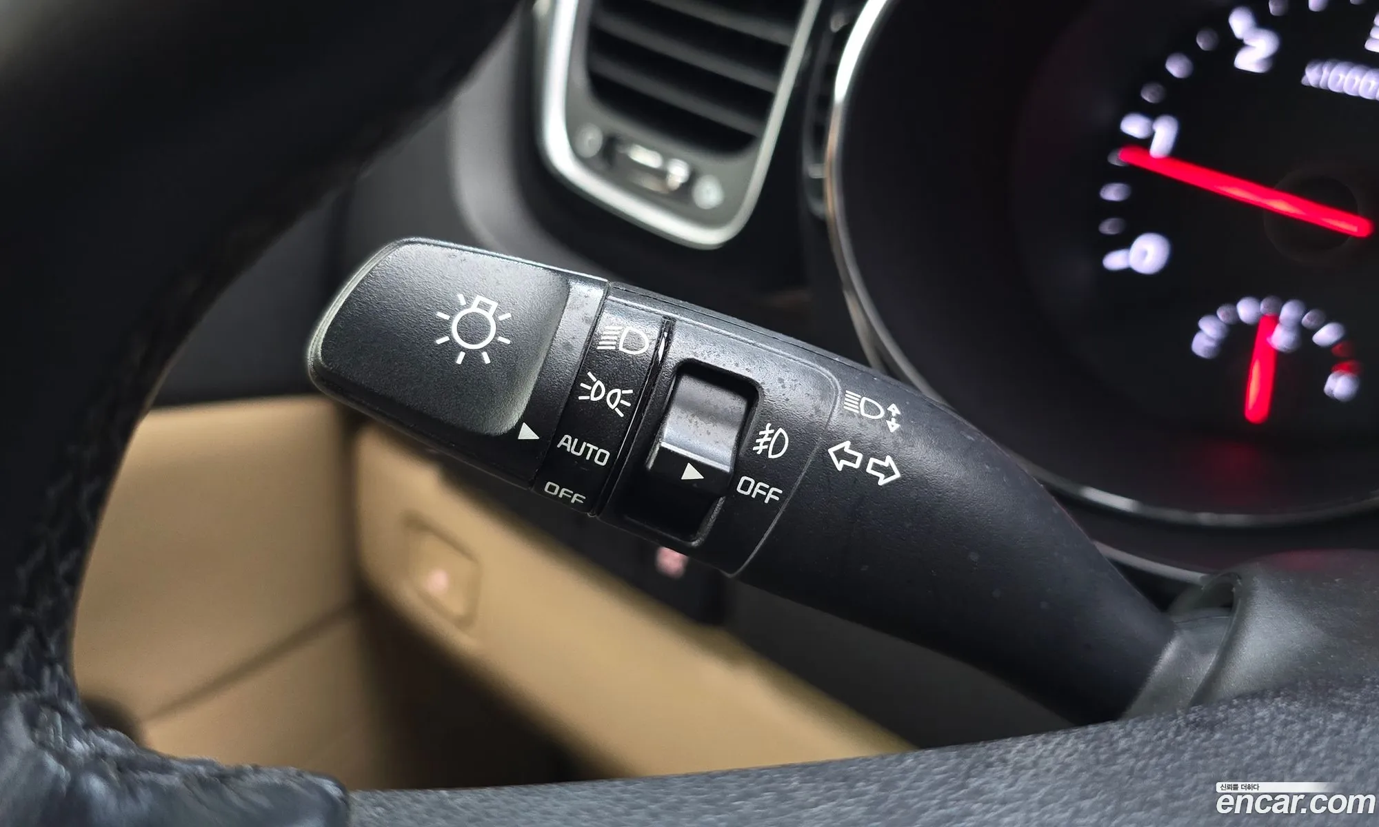 Kia Carnival 2017 KNHMF37ABHS329237 — 17