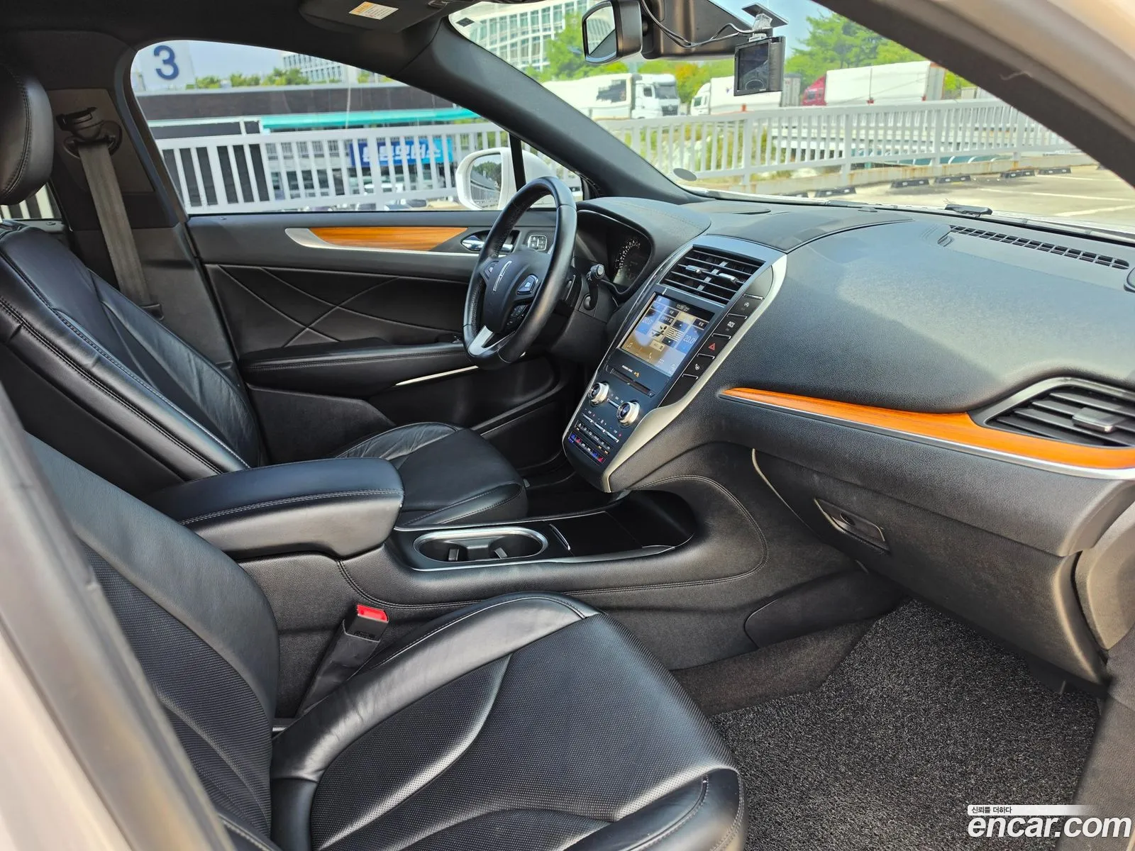 Lincoln MKC 2019 — 17