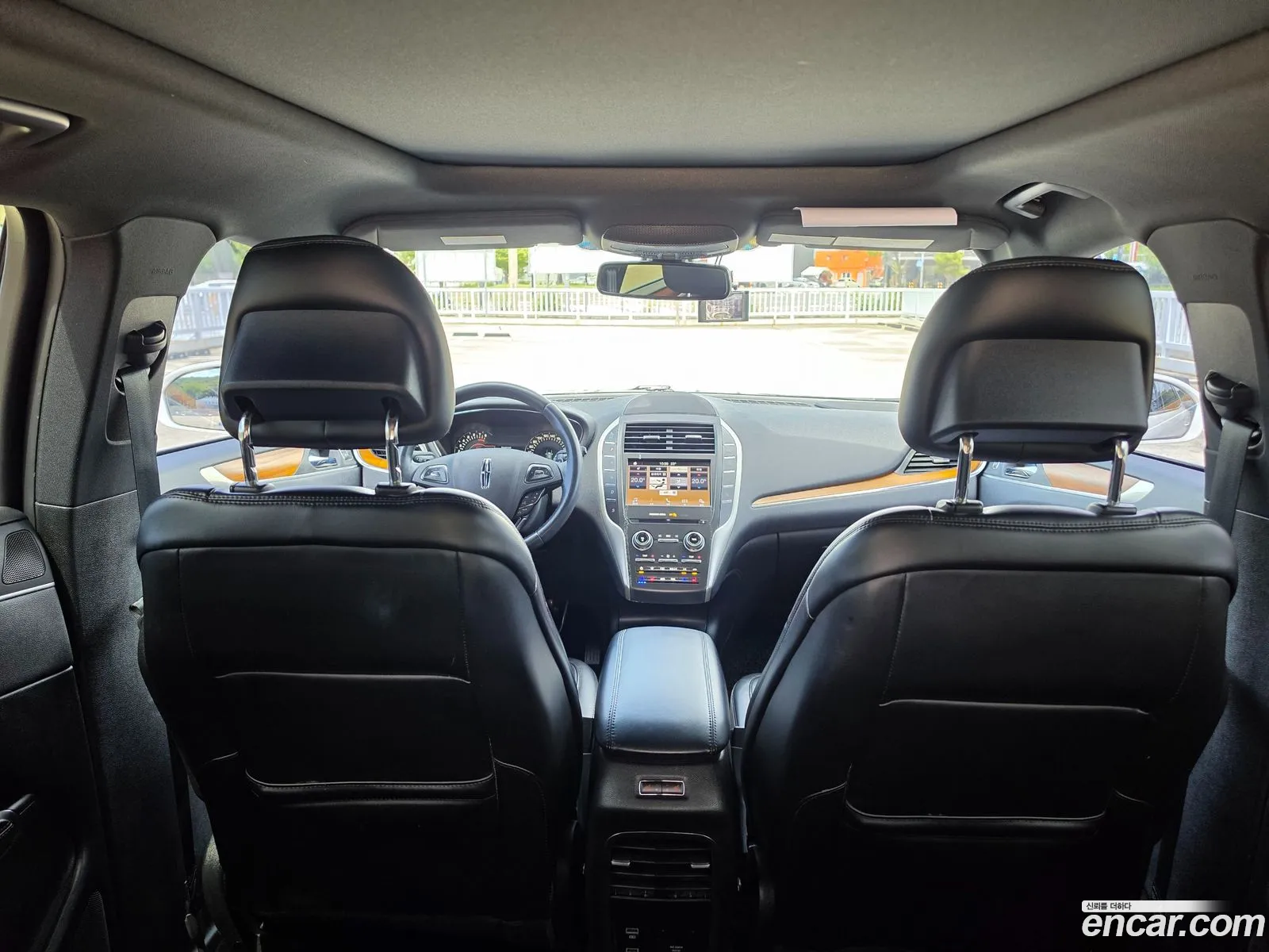 Lincoln MKC 2019 — 13