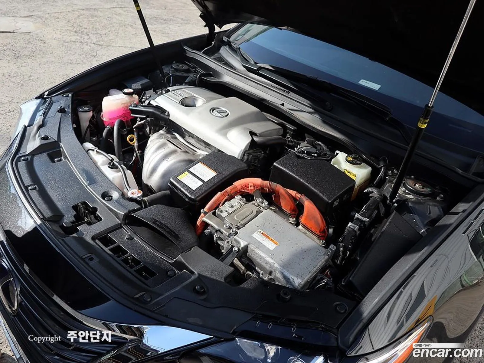 Lexus ES300h 2016 — 4
